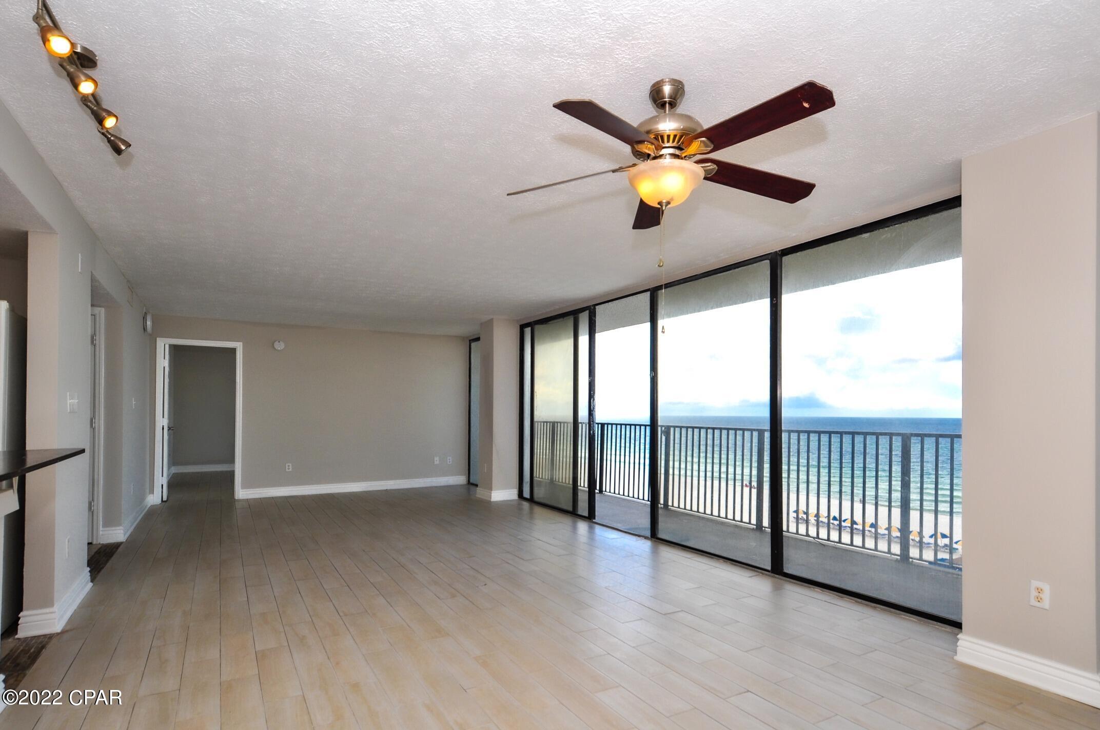 Seachase Condo - Residential