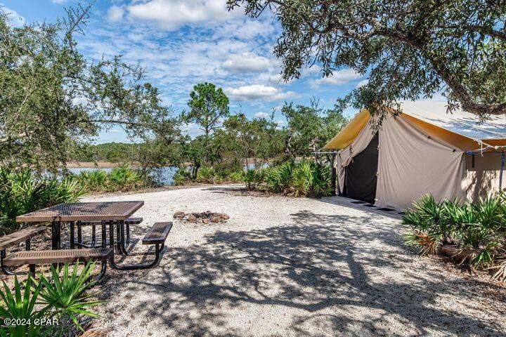 Rivercamps On Crooked Creek - Land
