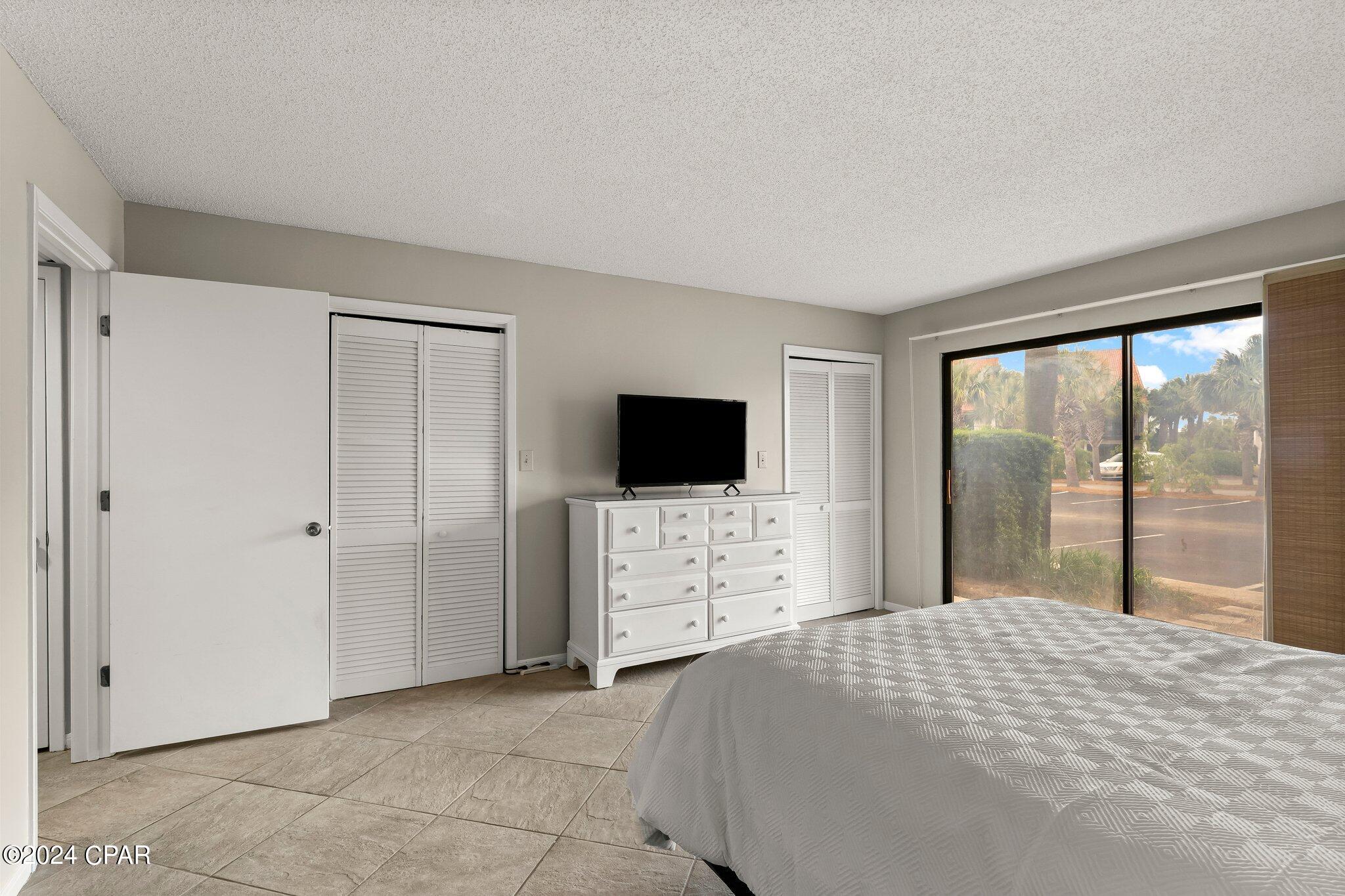 Edgewater Golf Villas II-B - Residential