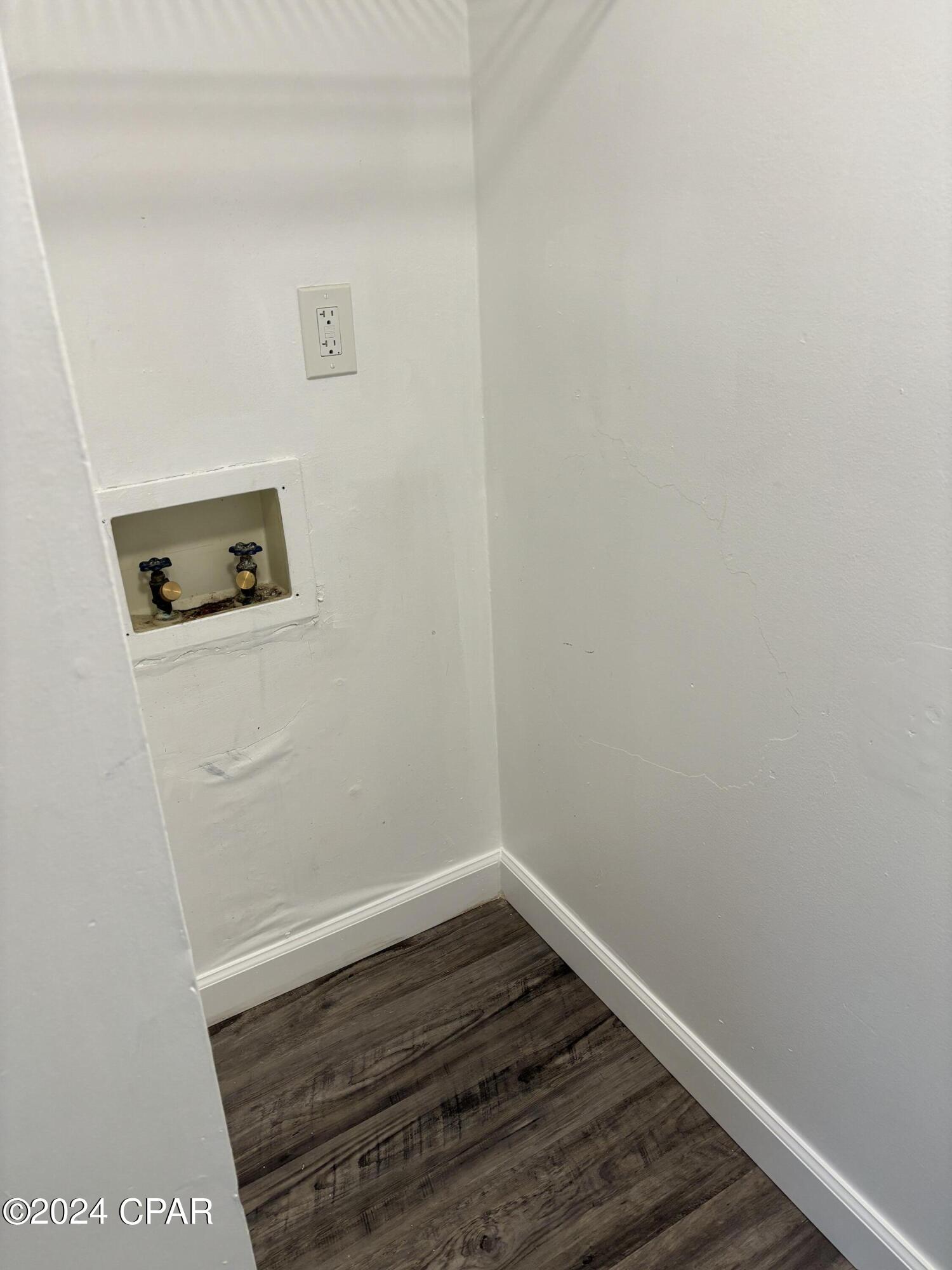 [No Recorded Subdiv] - Residential Lease