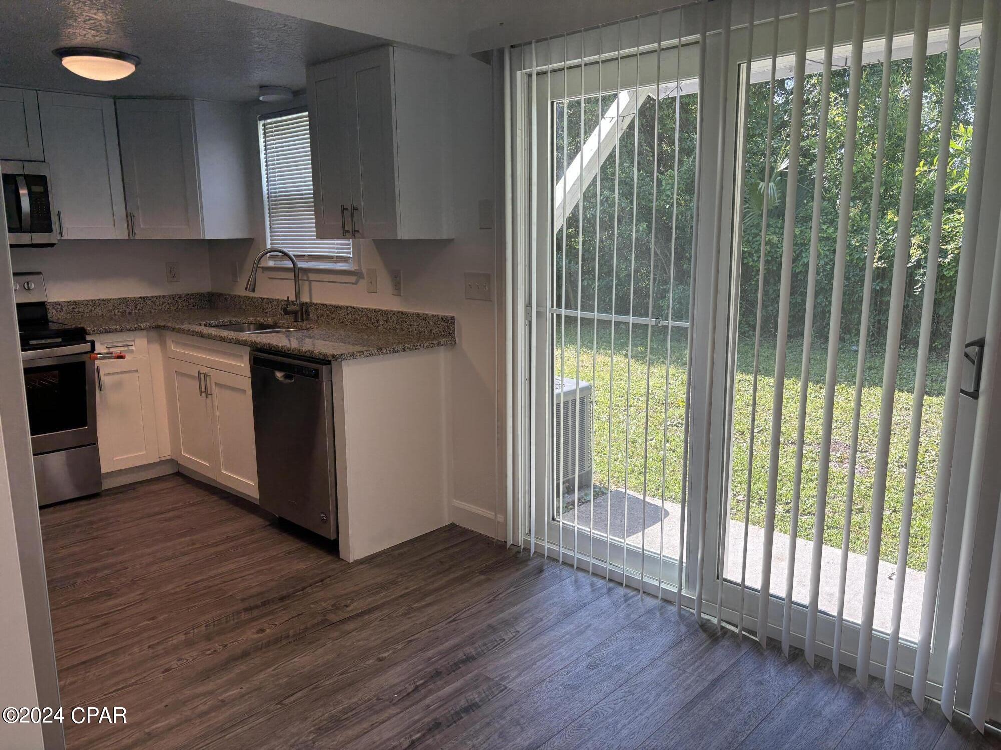 [No Recorded Subdiv] - Residential Lease