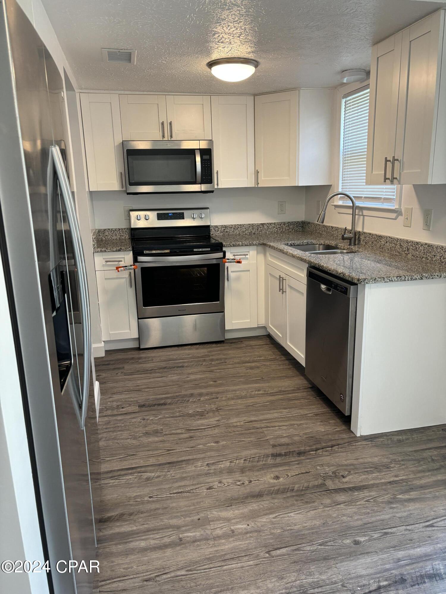 [No Recorded Subdiv] - Residential Lease