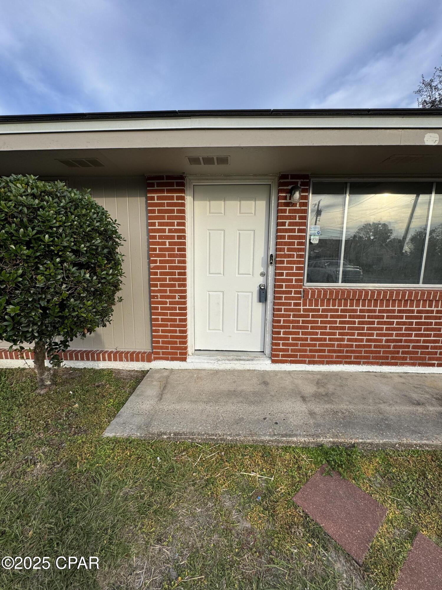 Hentz 1st Add Unit B - Residential