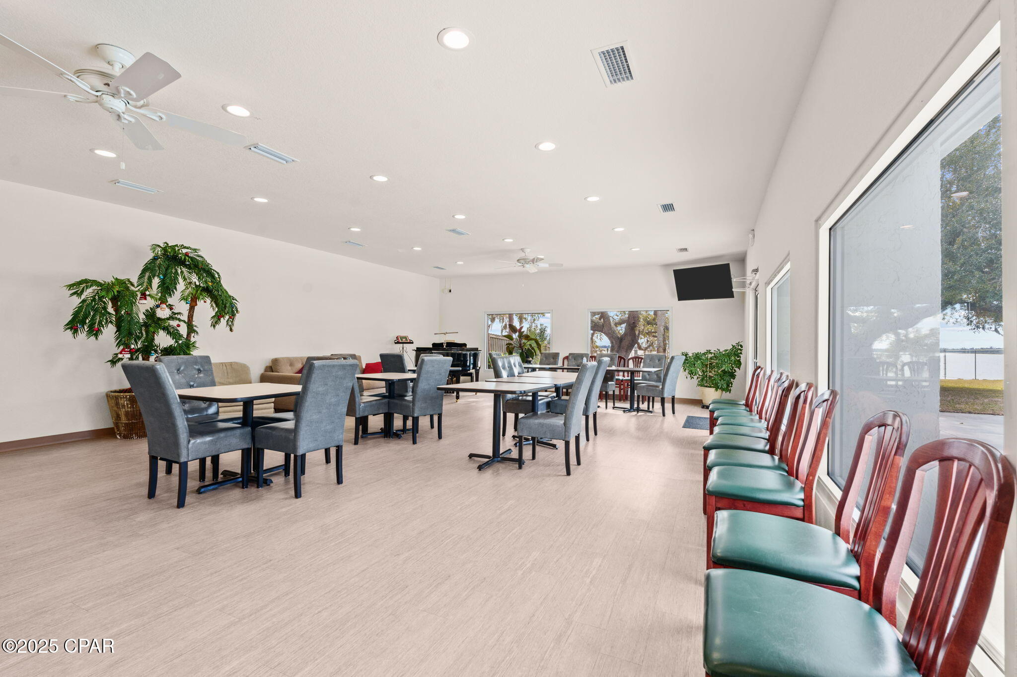 Cove Condominium - Residential Lease