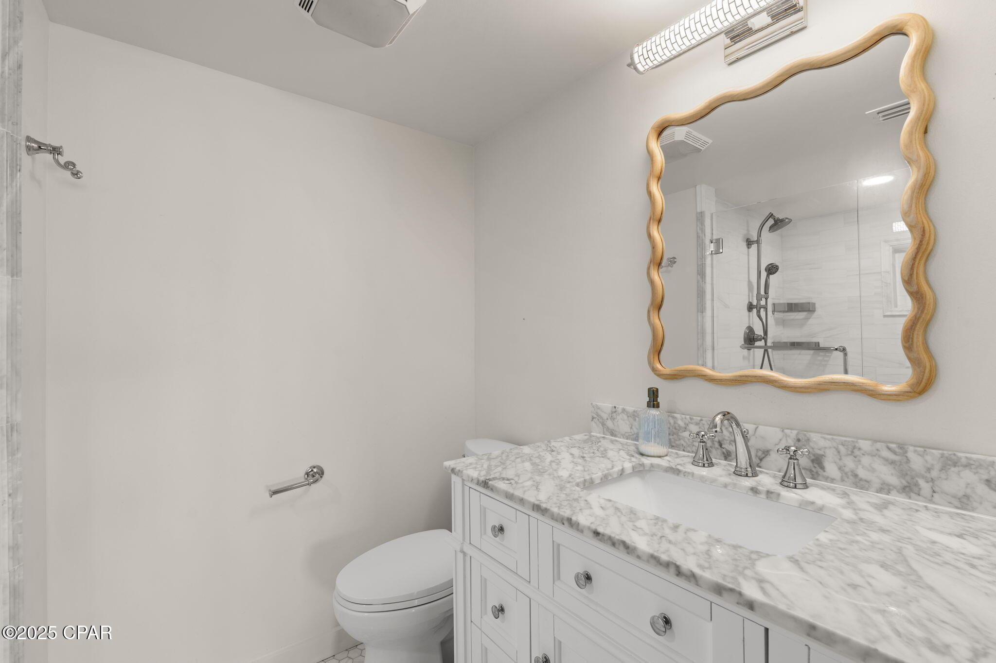 Cove Condominium - Residential Lease