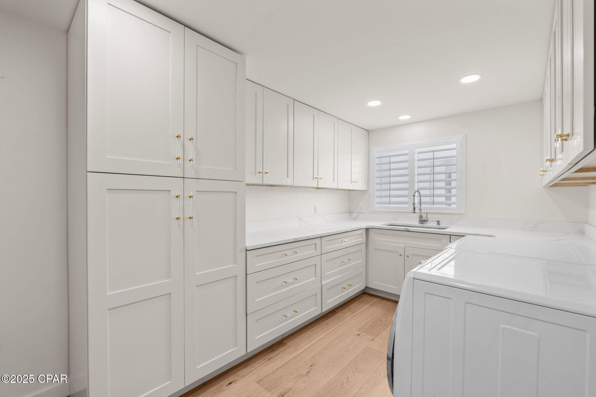 Cove Condominium - Residential Lease