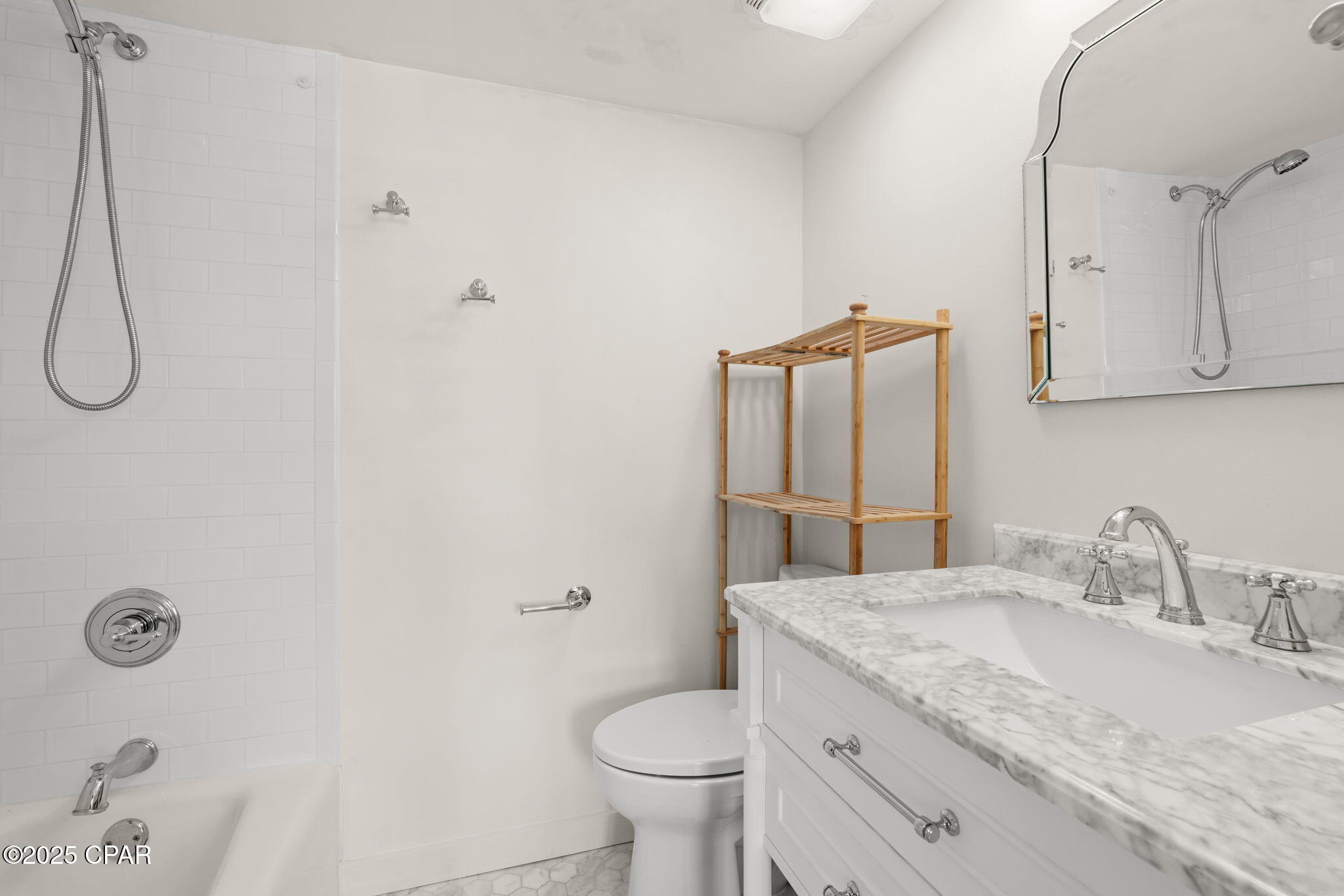Cove Condominium - Residential Lease