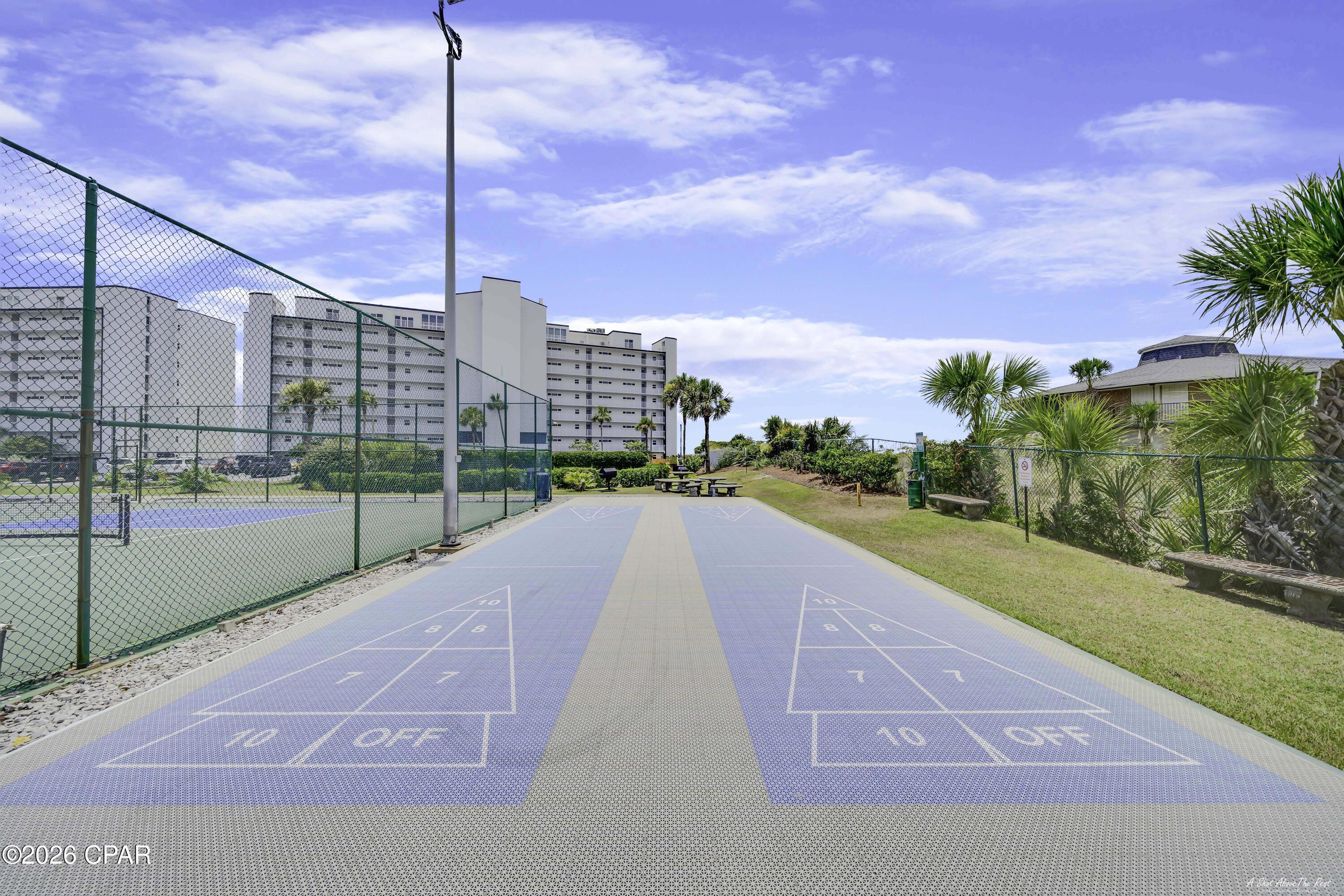 Moonspinner Apartments - Residential