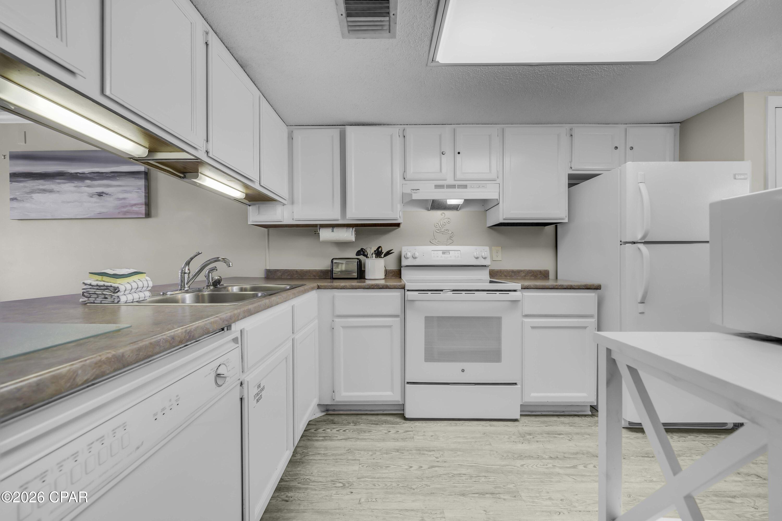 Moonspinner Apartments - Residential