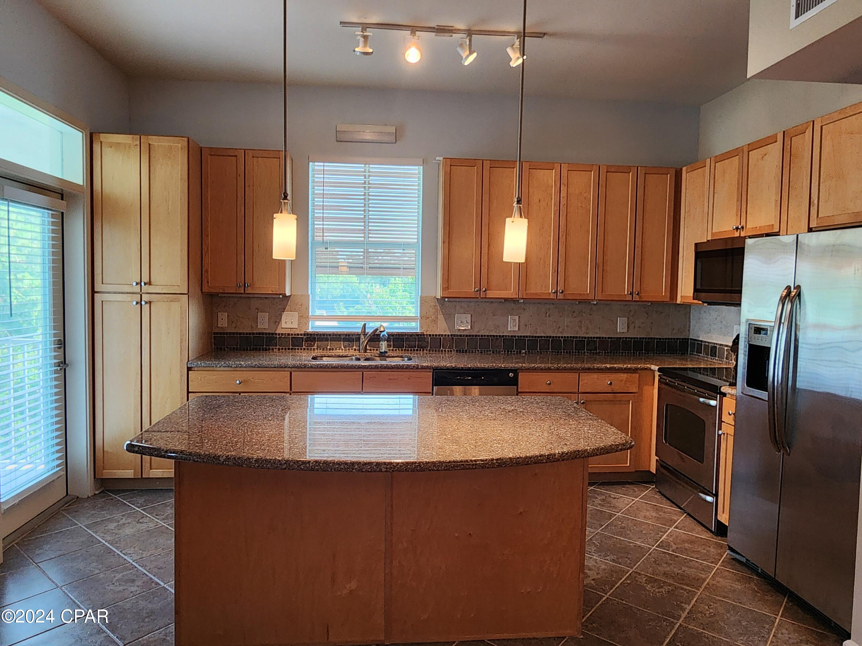 Island Reserve - Residential Lease