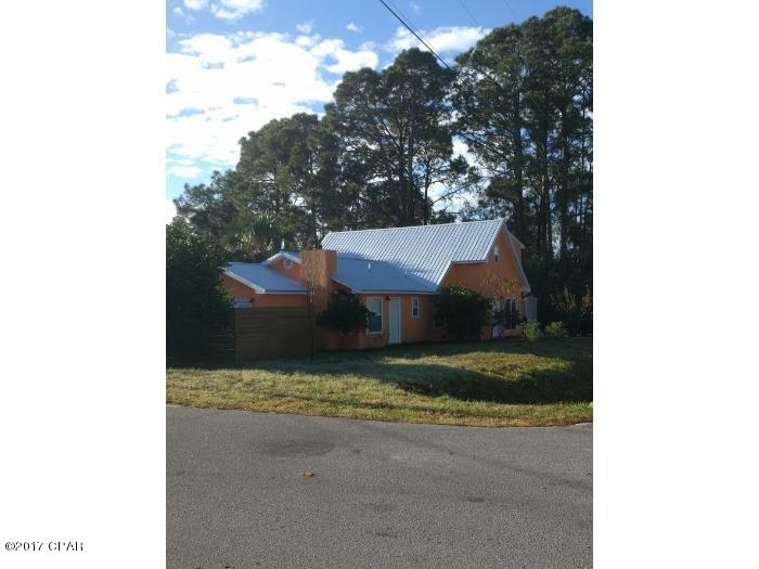 Great Location for this 2 bedroom 1 bath duplex unit. Only a short walk to the beach. This unit features tile and laminate wood floors with an open patio.