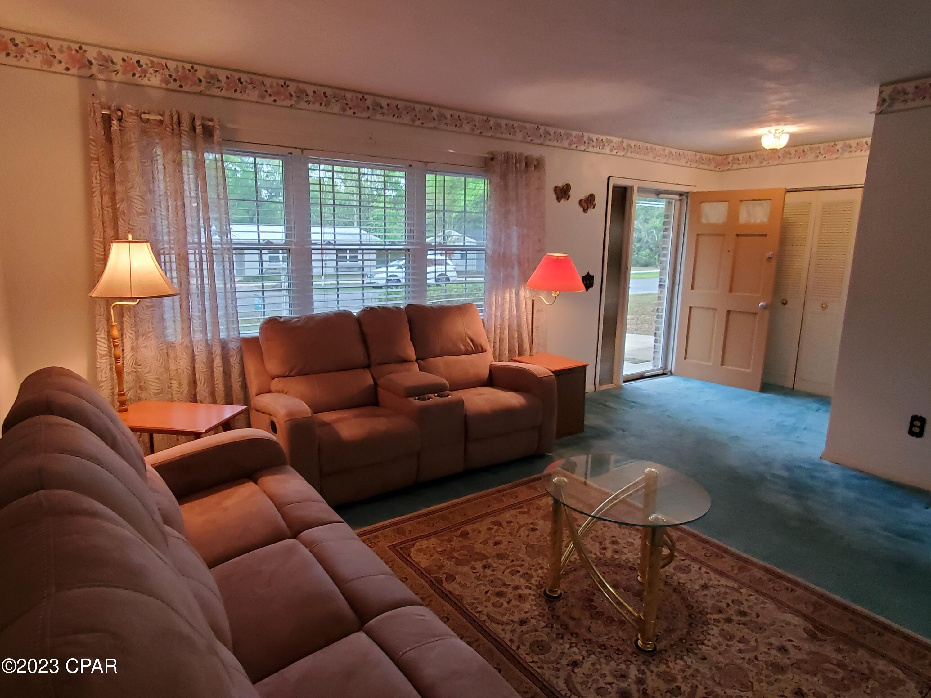 Sunny Hills Unit 4 - Residential