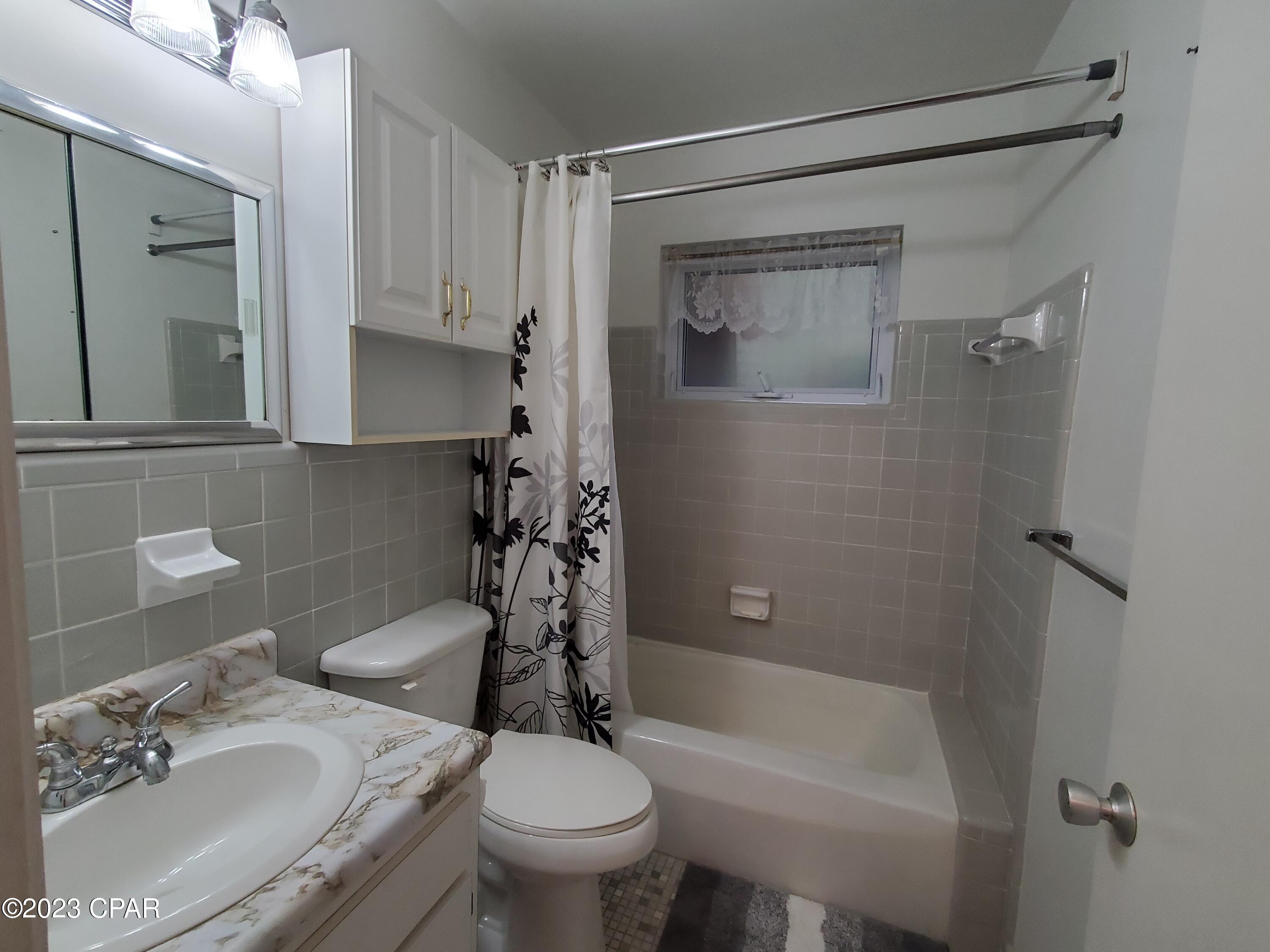 Sunny Hills Unit 4 - Residential