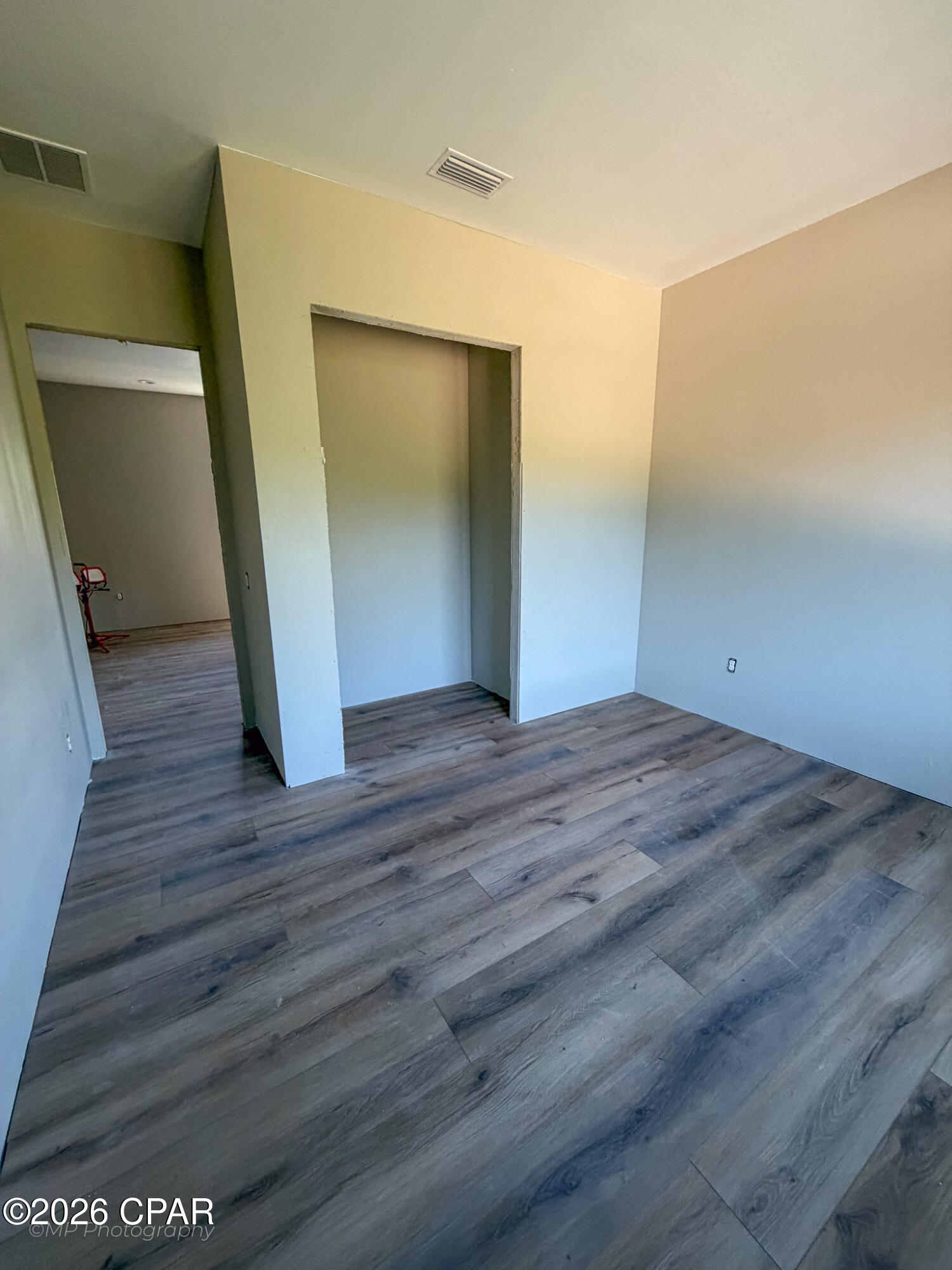 Shallow Reed - Residential