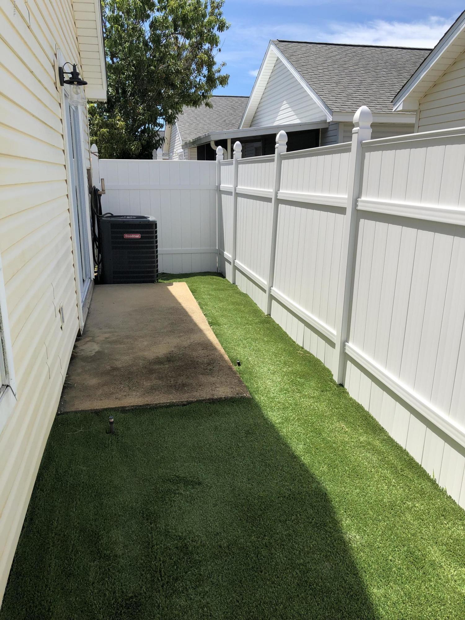 Palm Cove - Residential Lease
