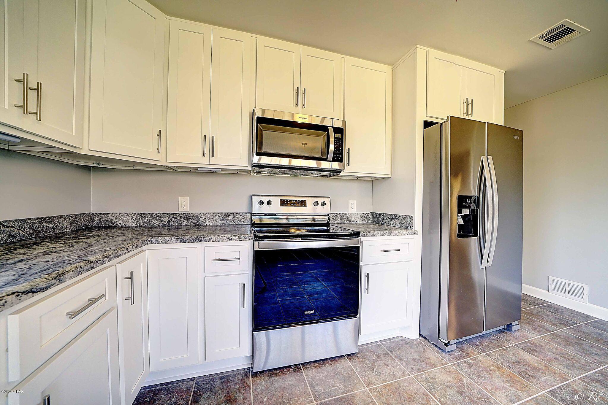 Colonial Est. - Residential