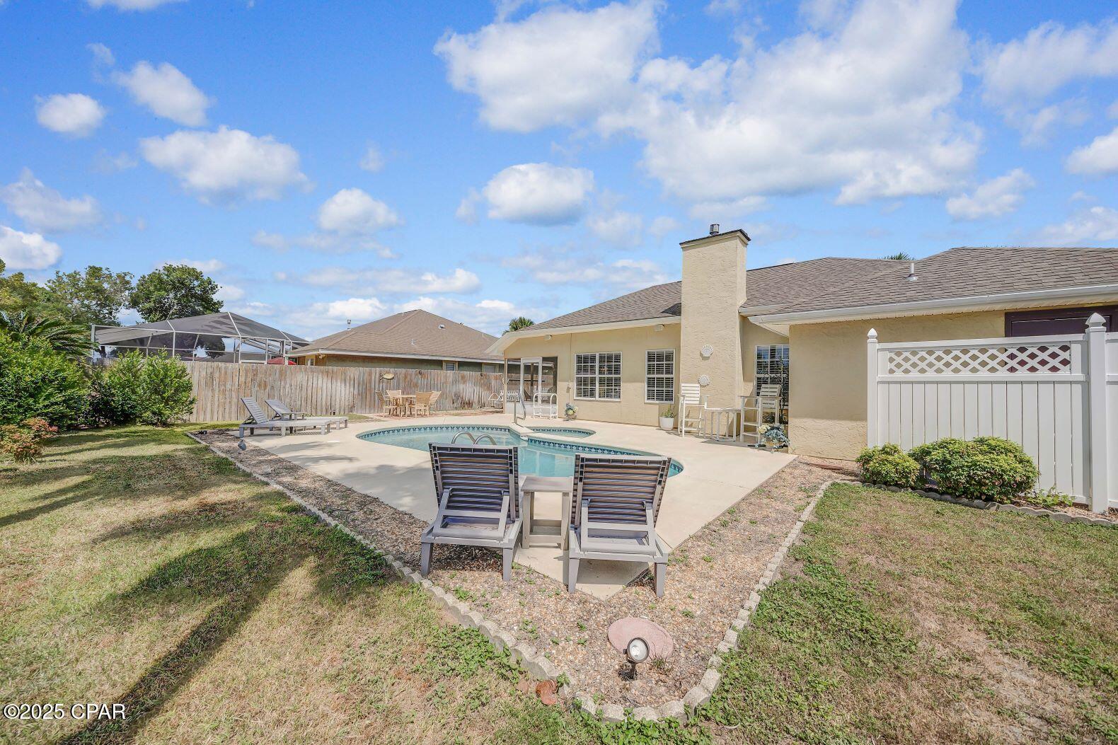 Summer Breeze - Residential