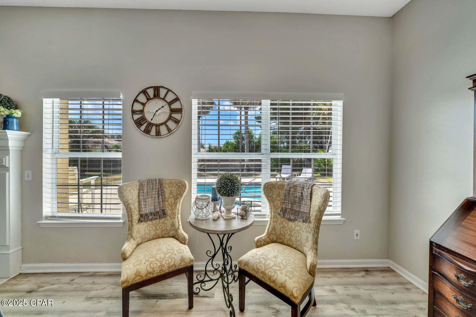 Summer Breeze - Residential