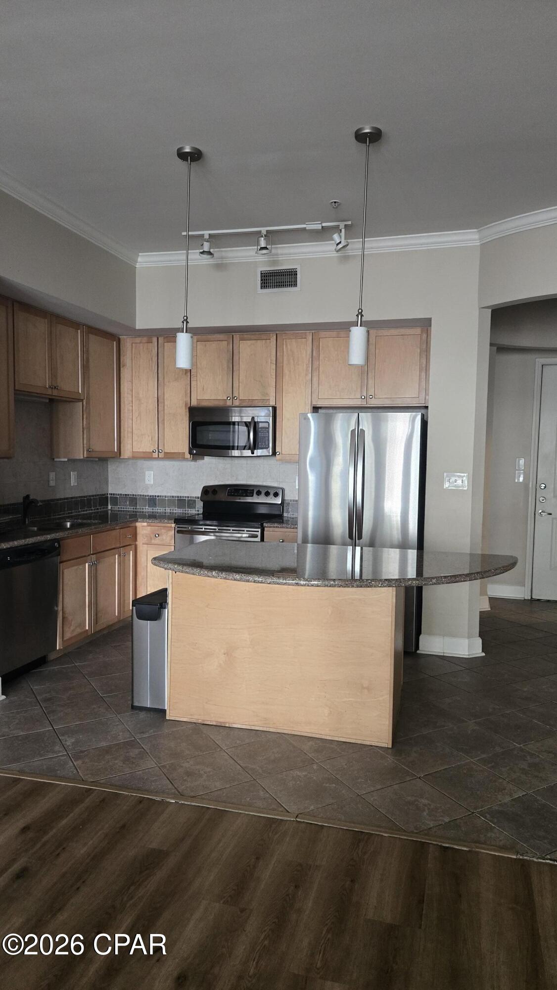 Island Reserve - Residential Lease