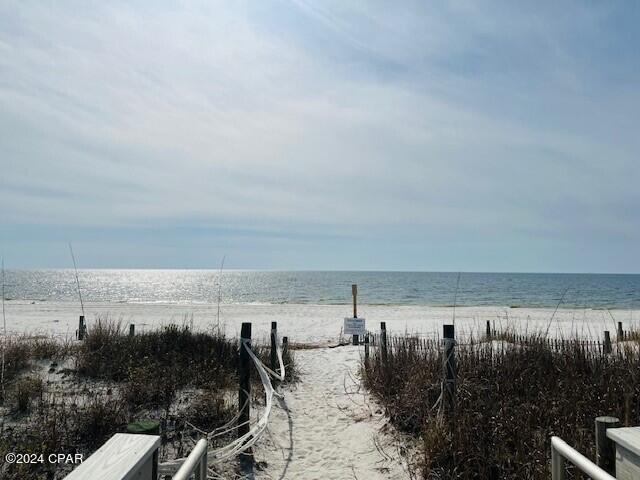 Mexico Beach Bus Cent - Land