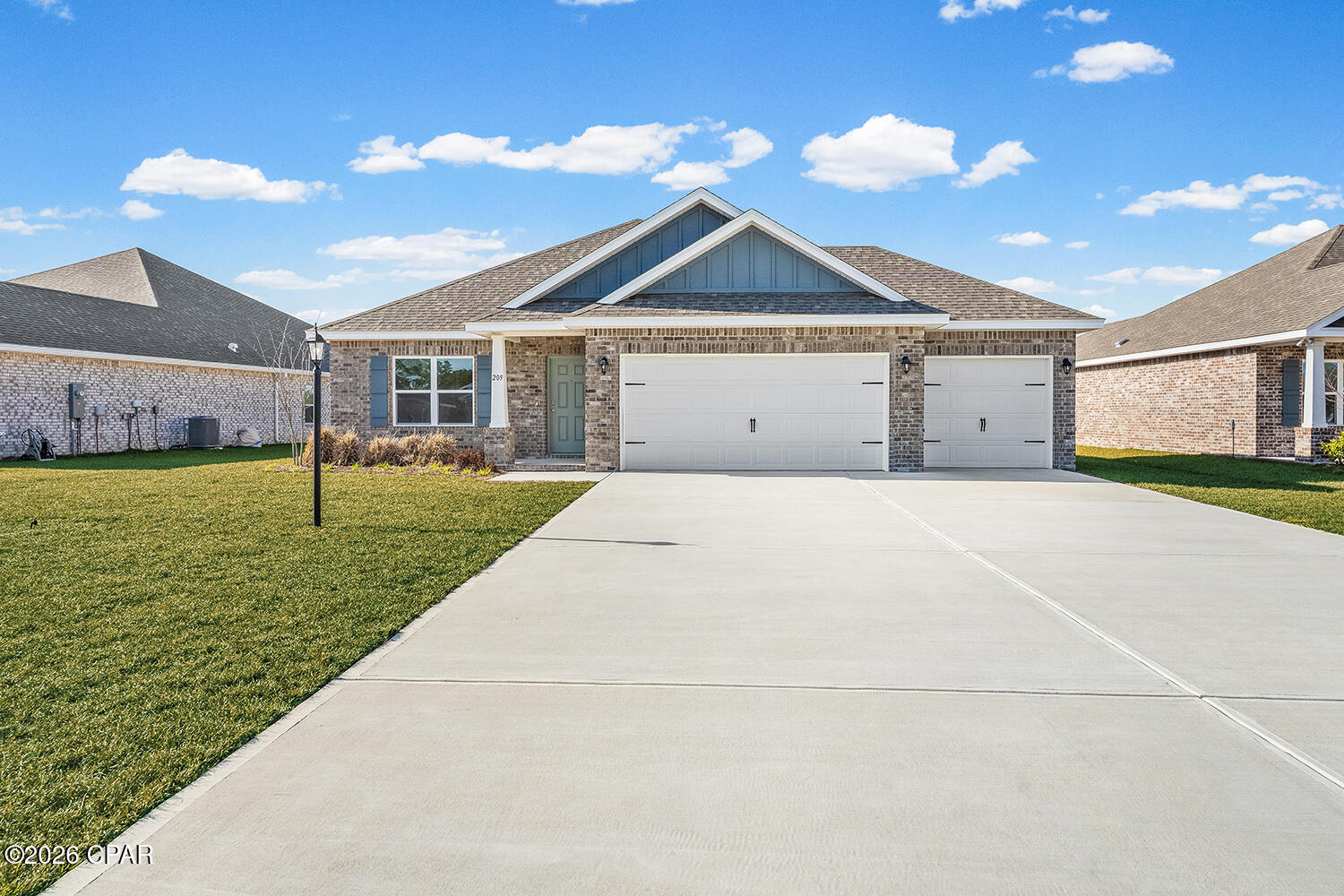 Lake Merial - Residential