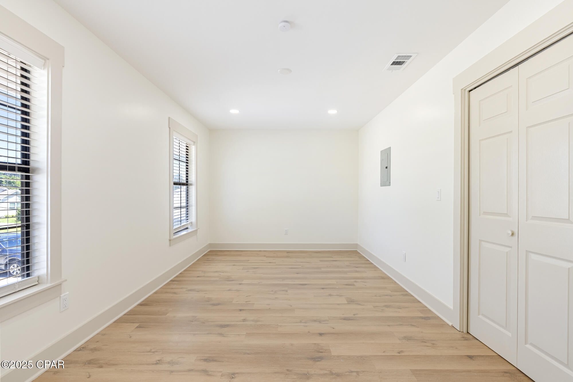 Suntime Beach U-1 - Residential