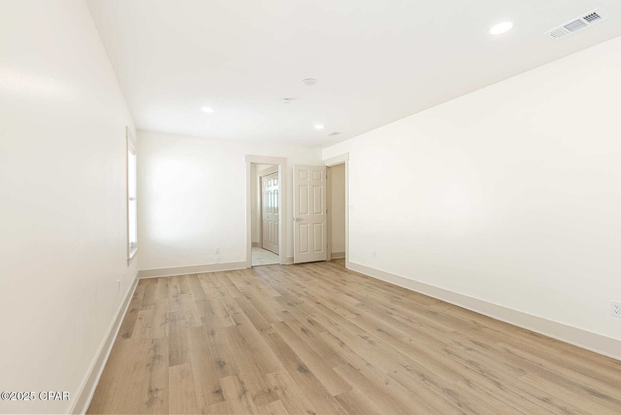 Suntime Beach U-1 - Residential