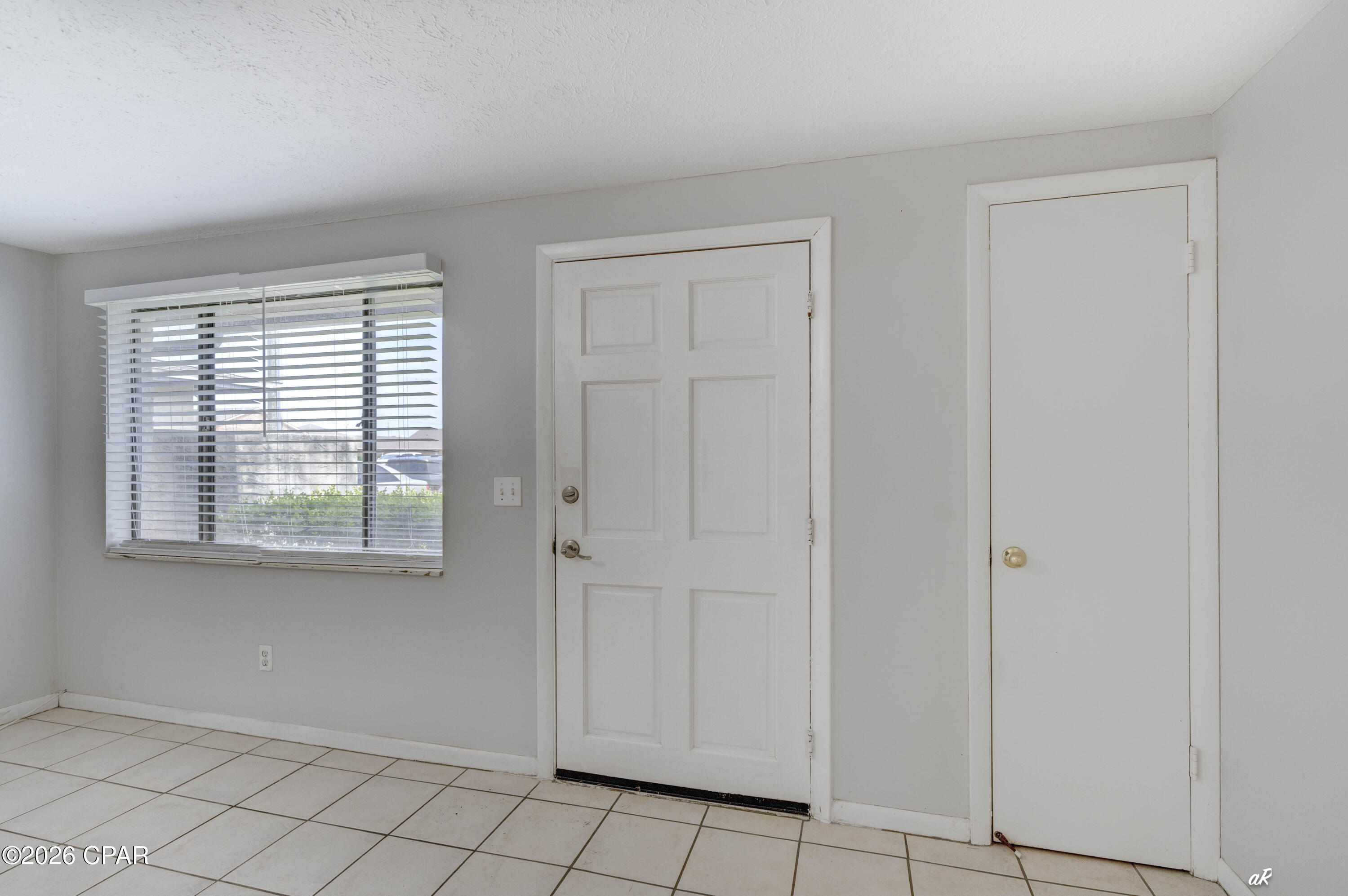 [No Recorded Subdiv] - Residential Lease