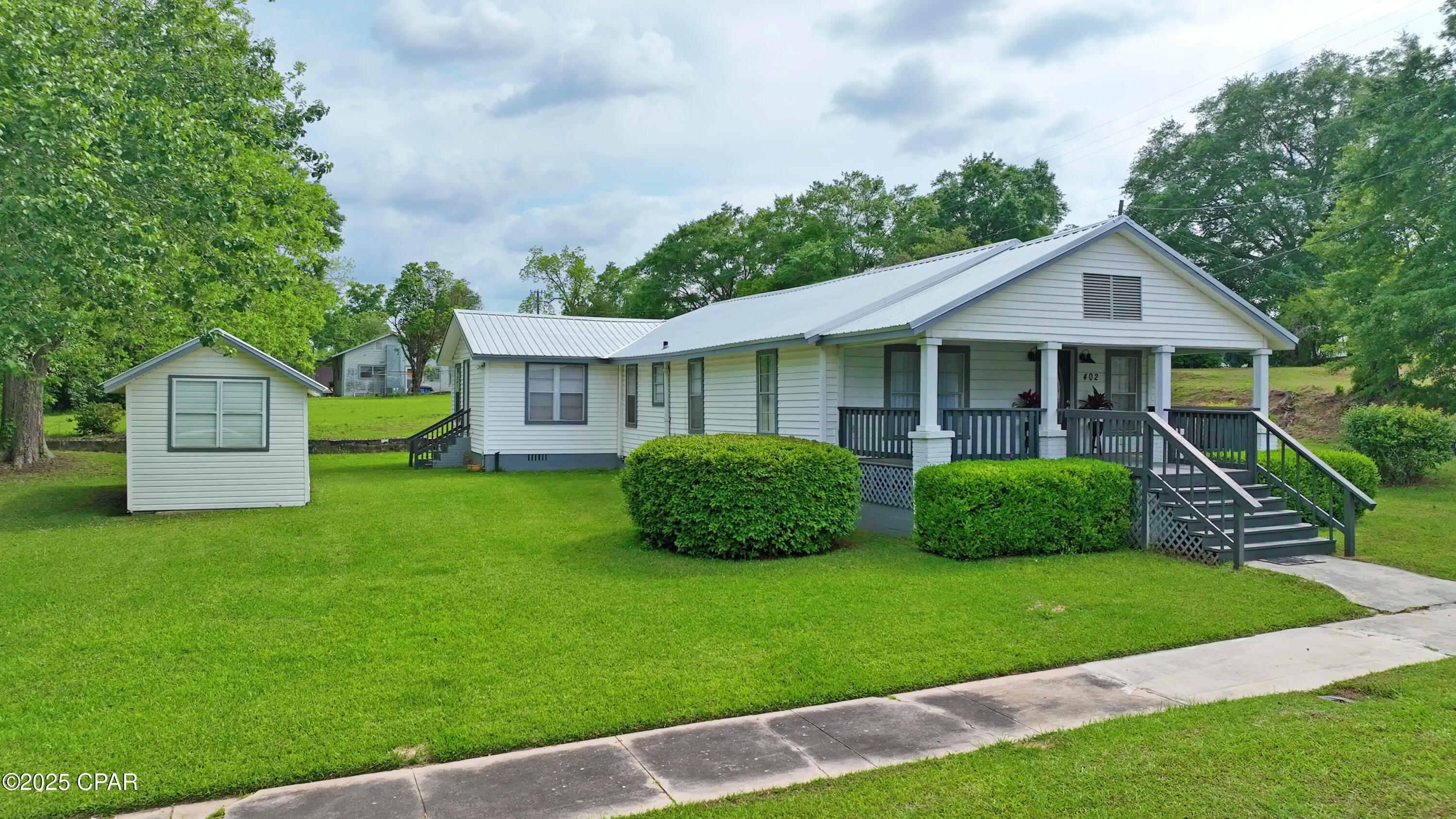 This charming 3-bedroom, 2-bath home is located just one hour from the World's Most Beautiful Beaches. This inviting property features a bright, open layout with a spacious living area and a well-equipped kitchen, perfect for everyday living and entertaining. The primary suite offers a private bath, while two additional bedrooms provide flexibility for guests, family, or a home office.
Step outside to enjoy a generous yard ideal for relaxing, gardening, or hosting gatherings. With its convenient location, you can experience the best of both worlds--peaceful residential living with easy access to stunning coastal destinations just a short drive away.
Please see documents under ''property information'' for all age and date verification.
