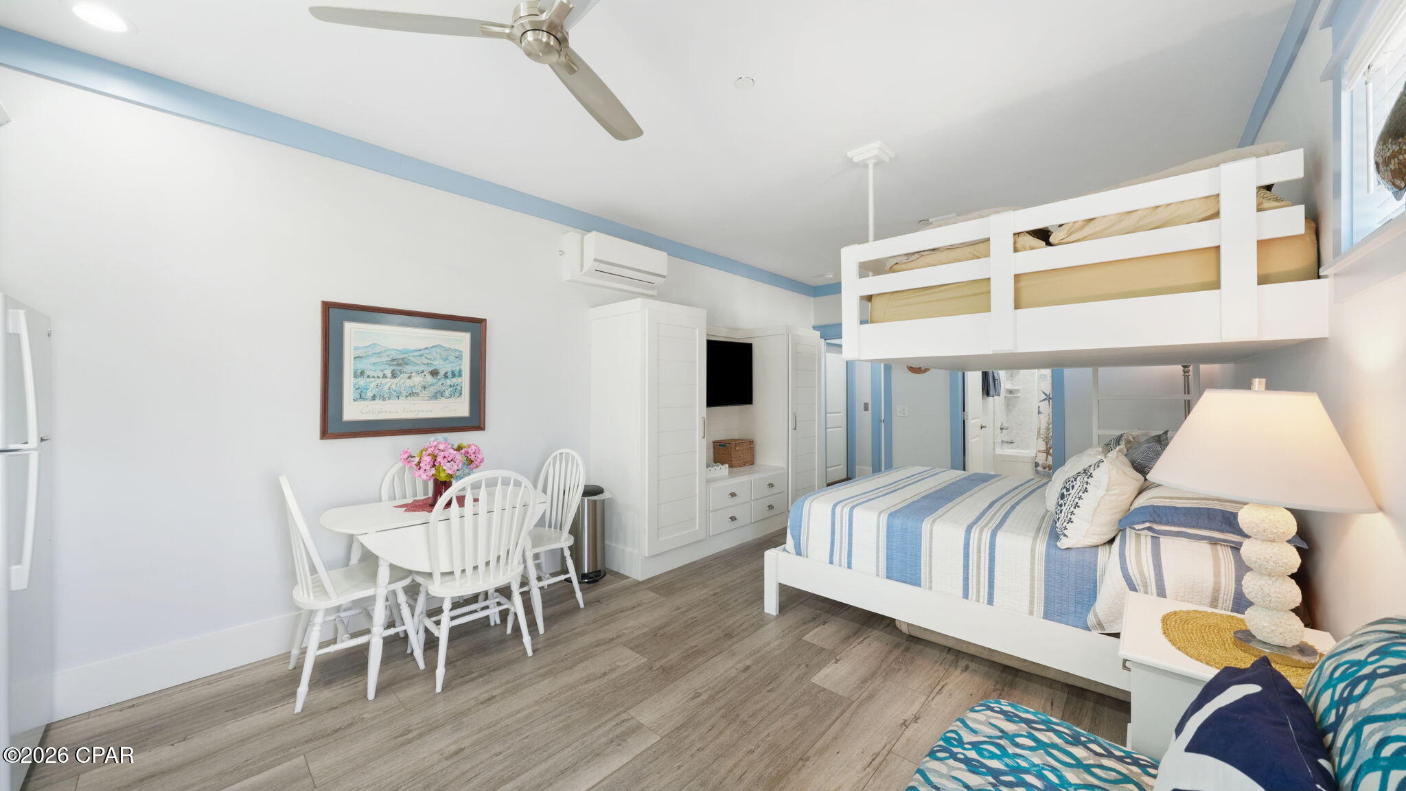 La Valencia Beach Resort - Residential