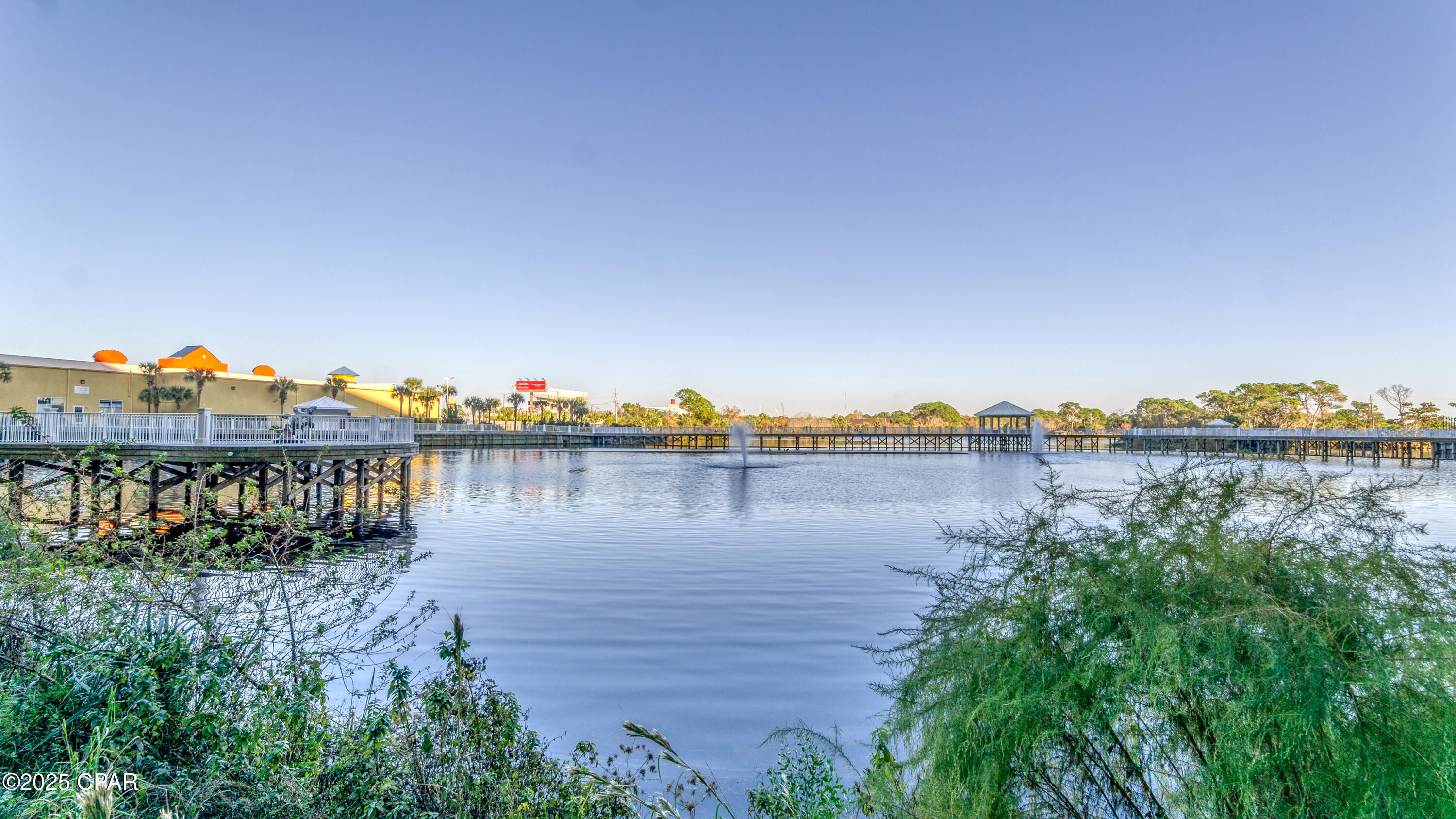 Laketown Wharf - Residential
