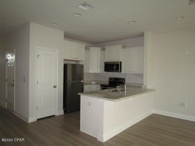 Hathaway Townhomes - Residential Lease