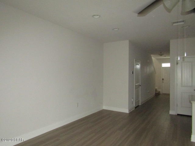 Hathaway Townhomes - Residential Lease