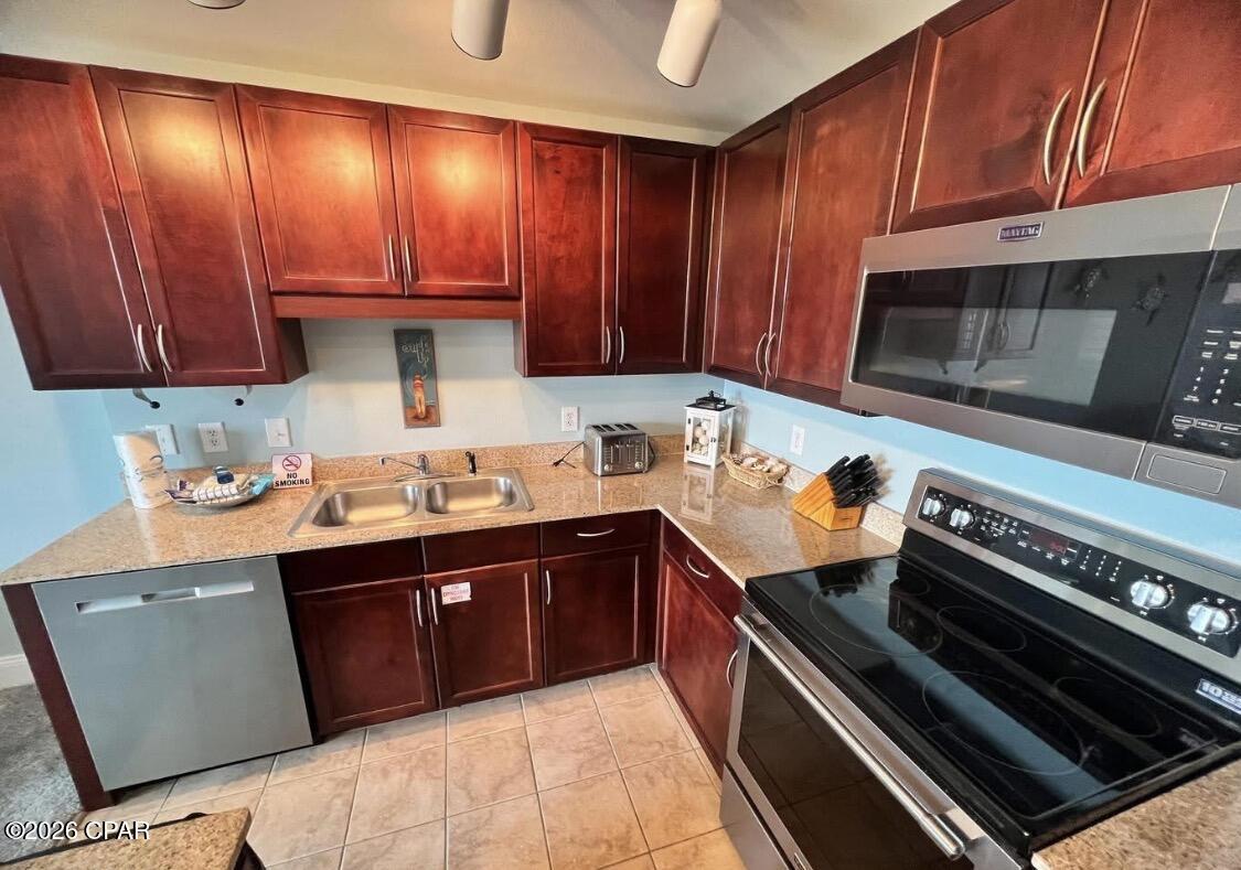 Laketown Wharf - Residential