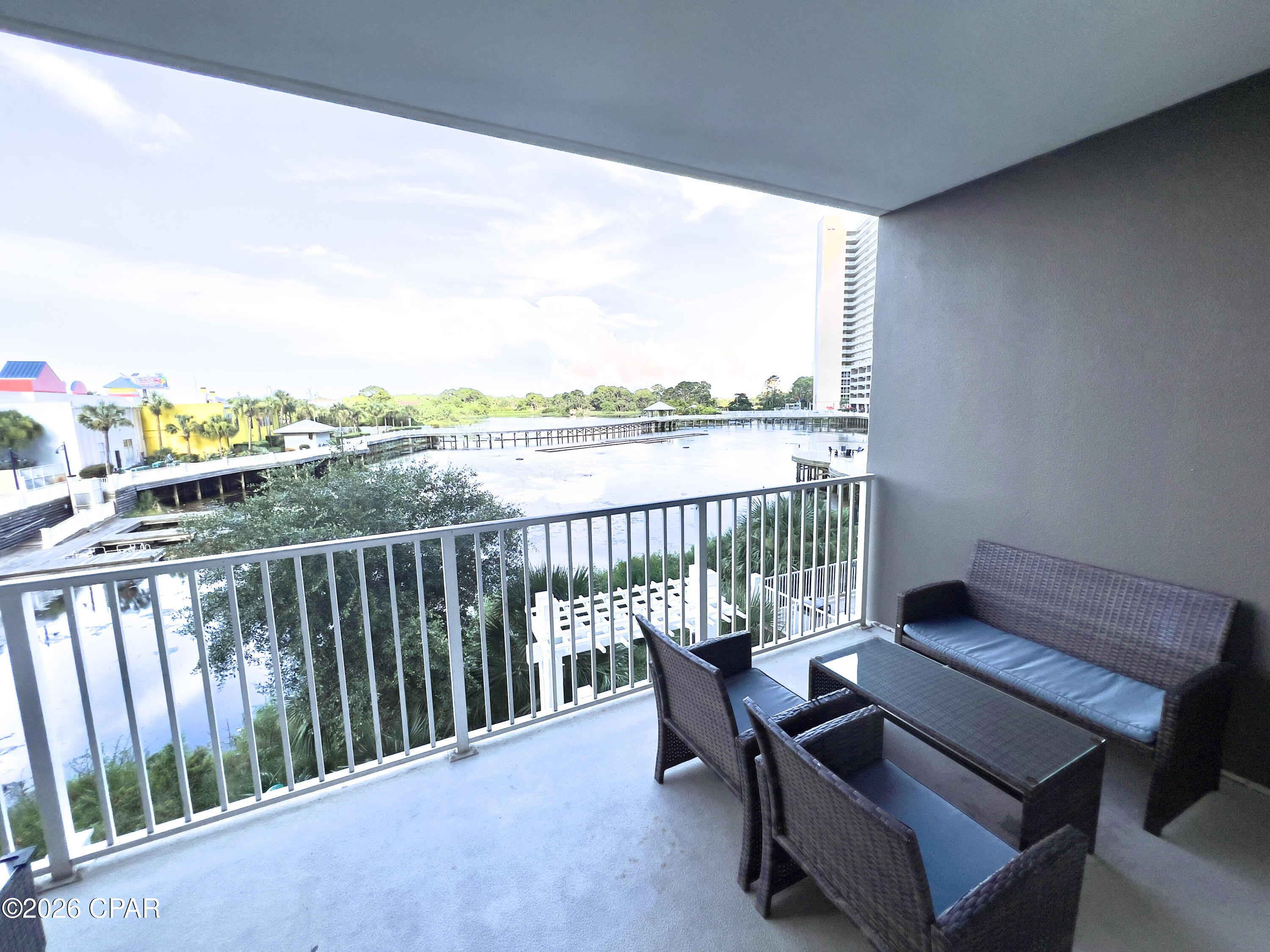 Laketown Wharf - Residential