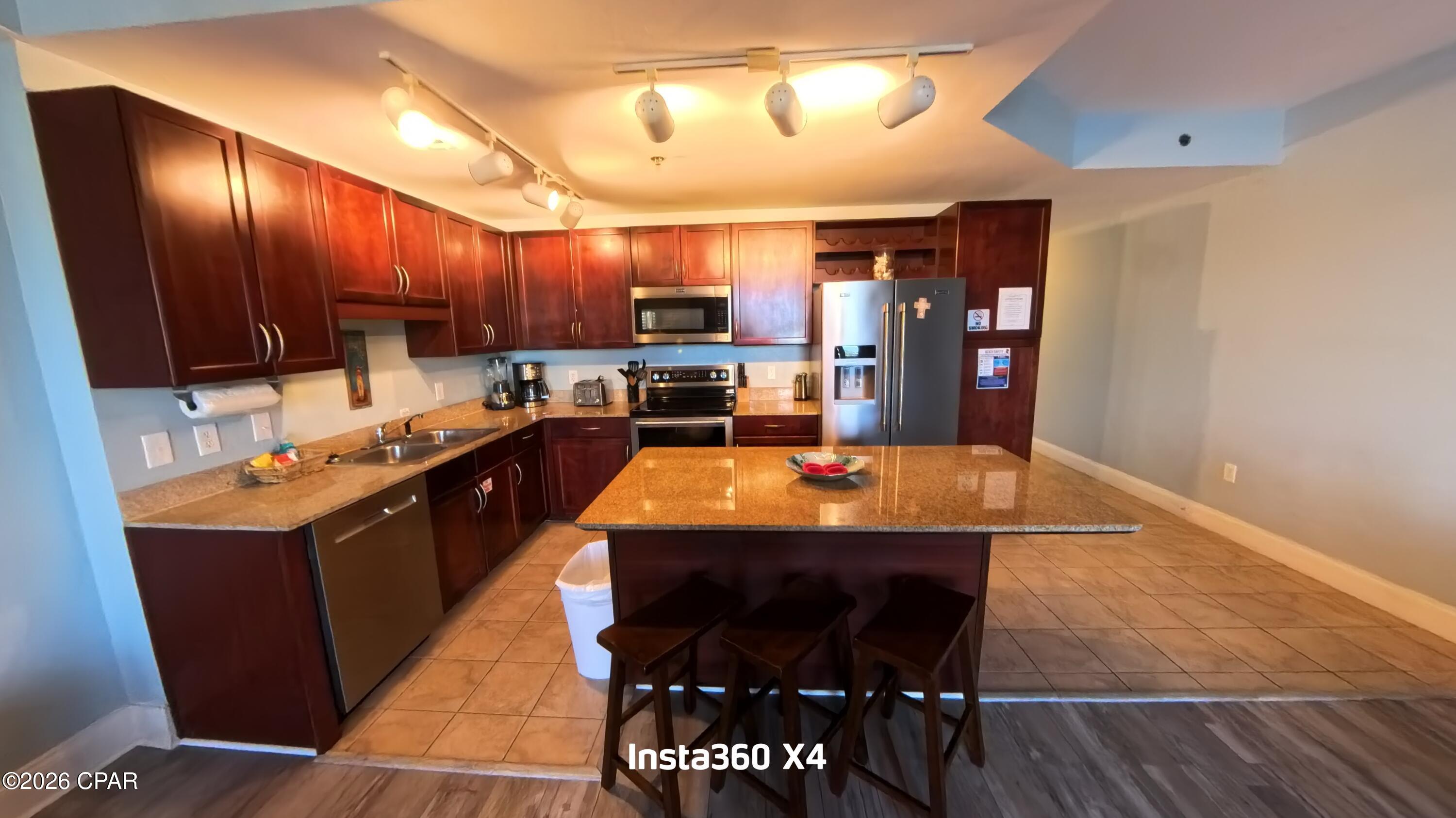Laketown Wharf - Residential