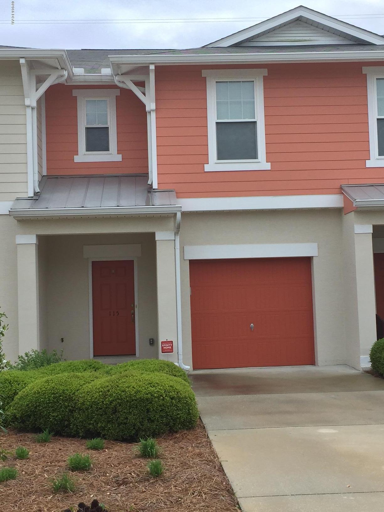 3 bedroom 2.5 bath Townhome in the community of Whisper Dunes.