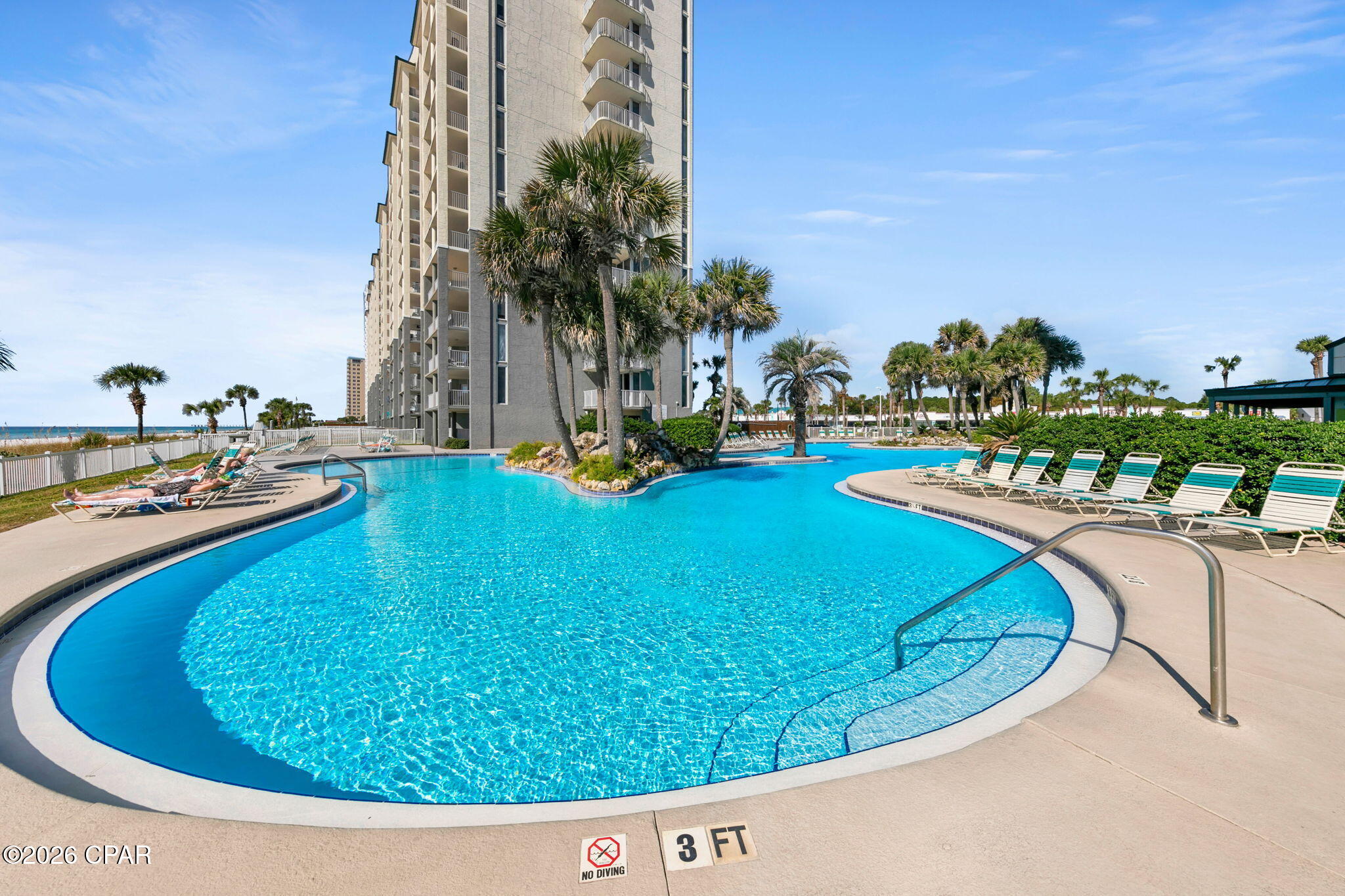 Long Beach Towers I - Residential