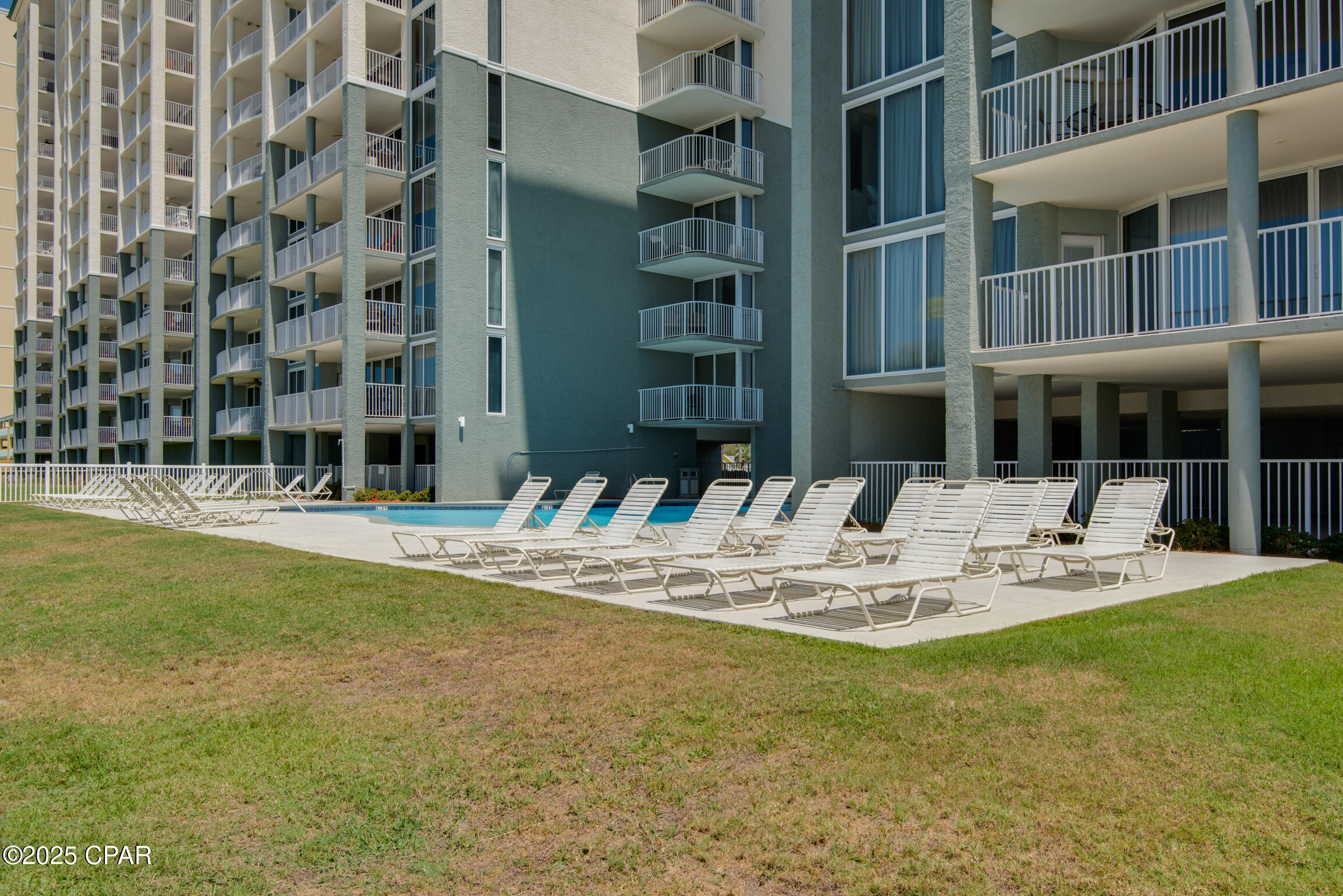 Long Beach Towers I - Residential