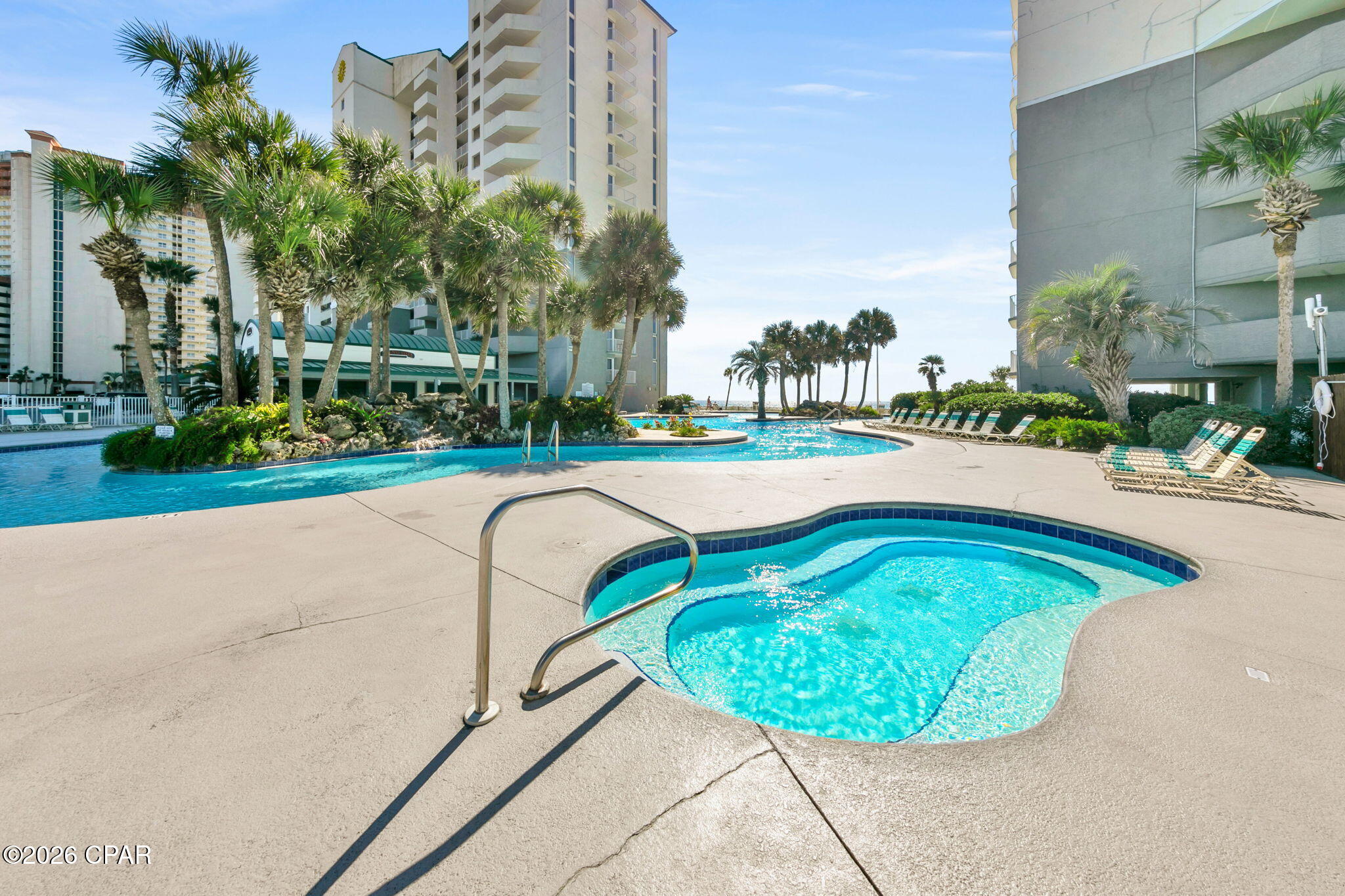 Long Beach Towers I - Residential