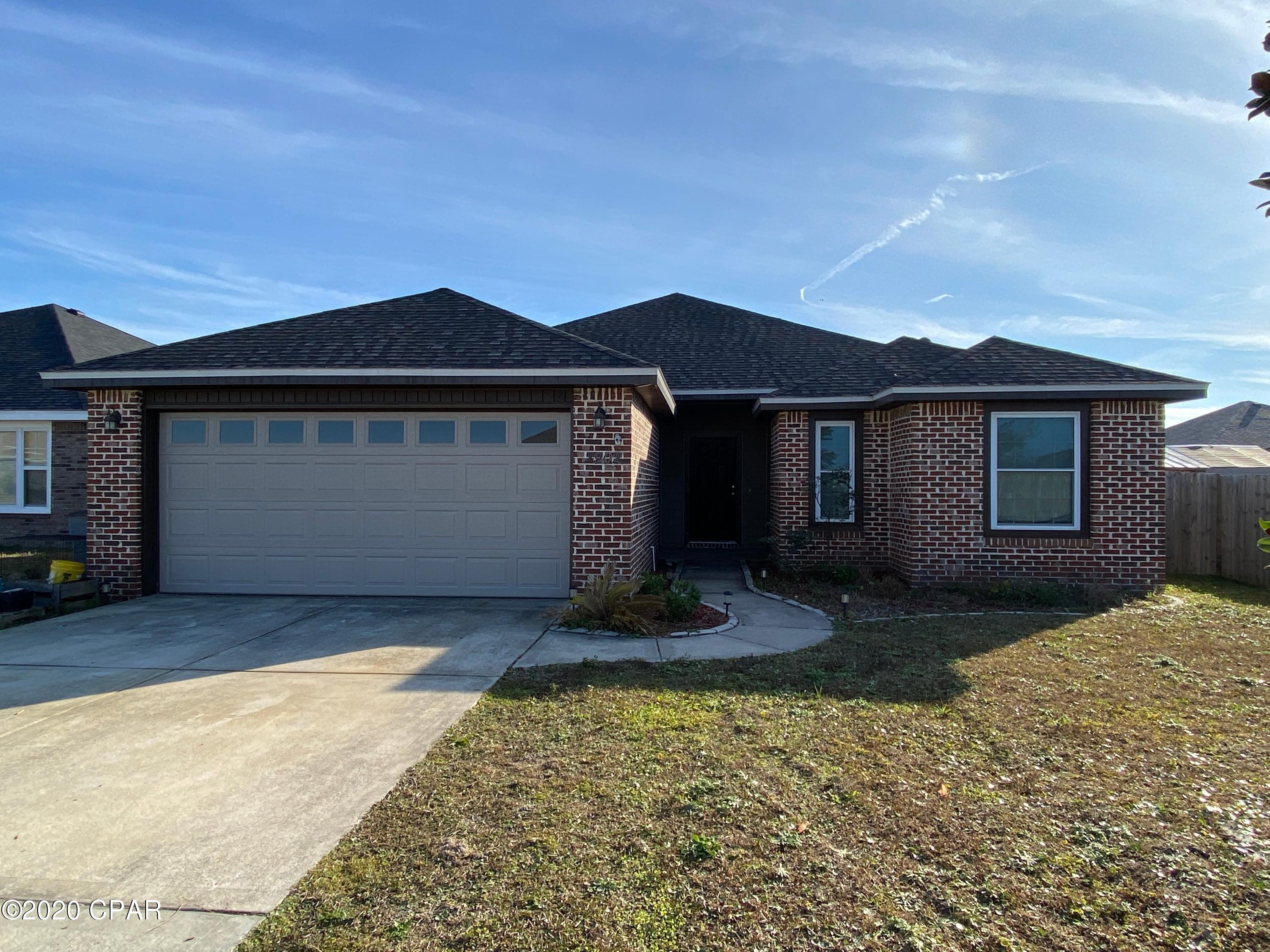 4 bedroom/2 bath in Cedar's Crossing subdivision. Kitchen features granite counters, stainless appliances. Fenced backyard. Pets negotiable, restrictions apply.