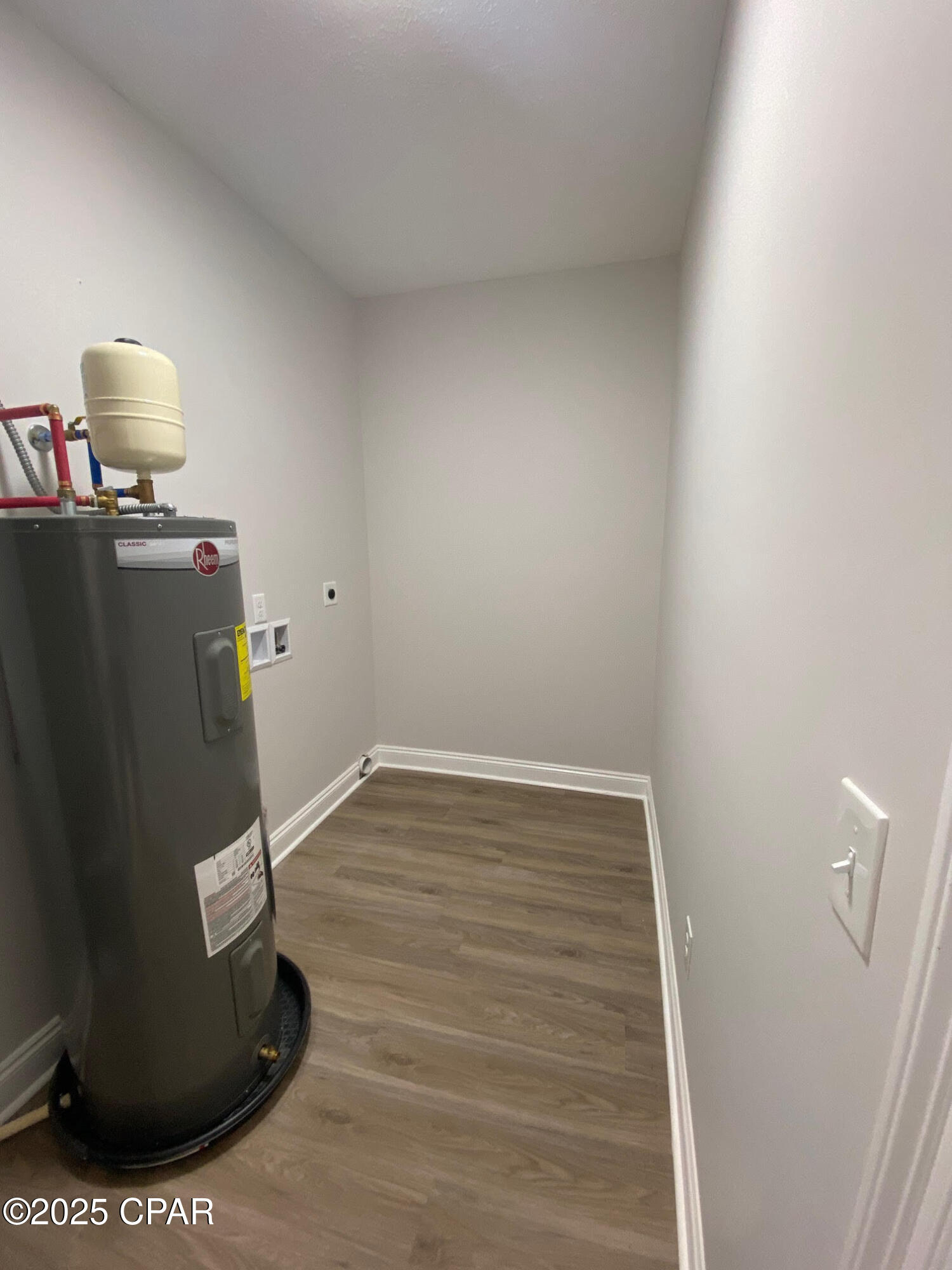 [No Recorded Subdiv] - Residential Lease