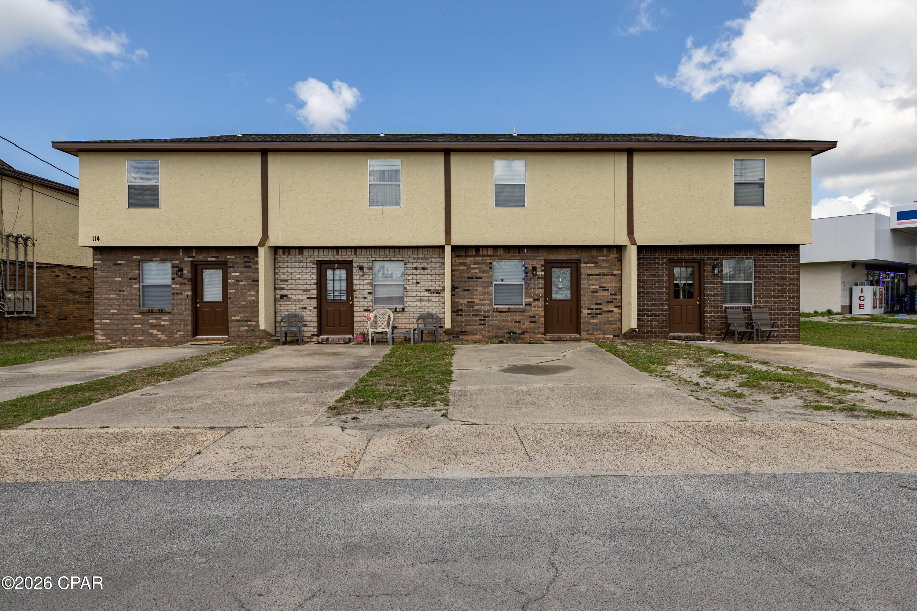 Lakewood - Commercial Sale