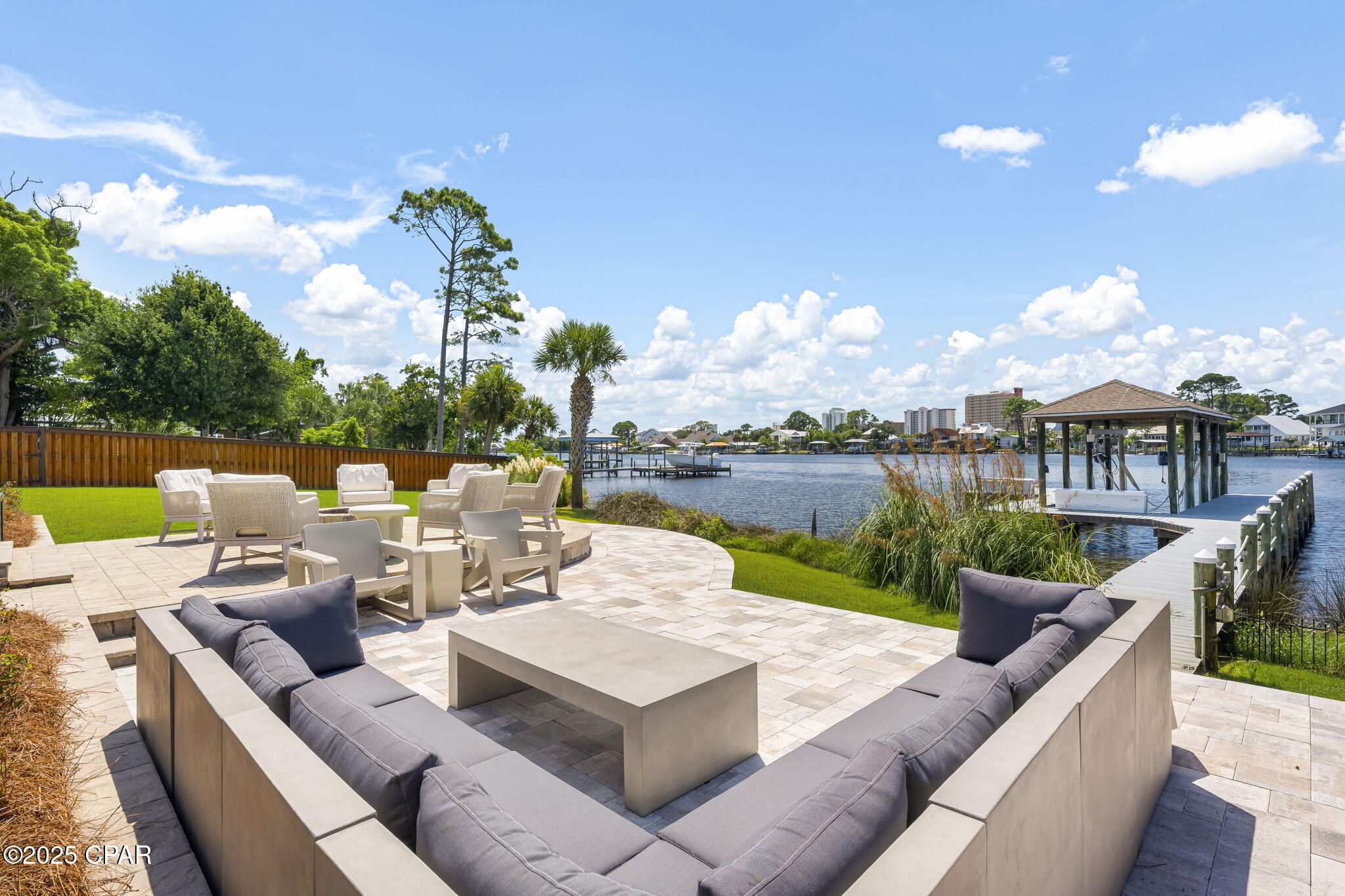 Grand Lagoon Banks - Residential