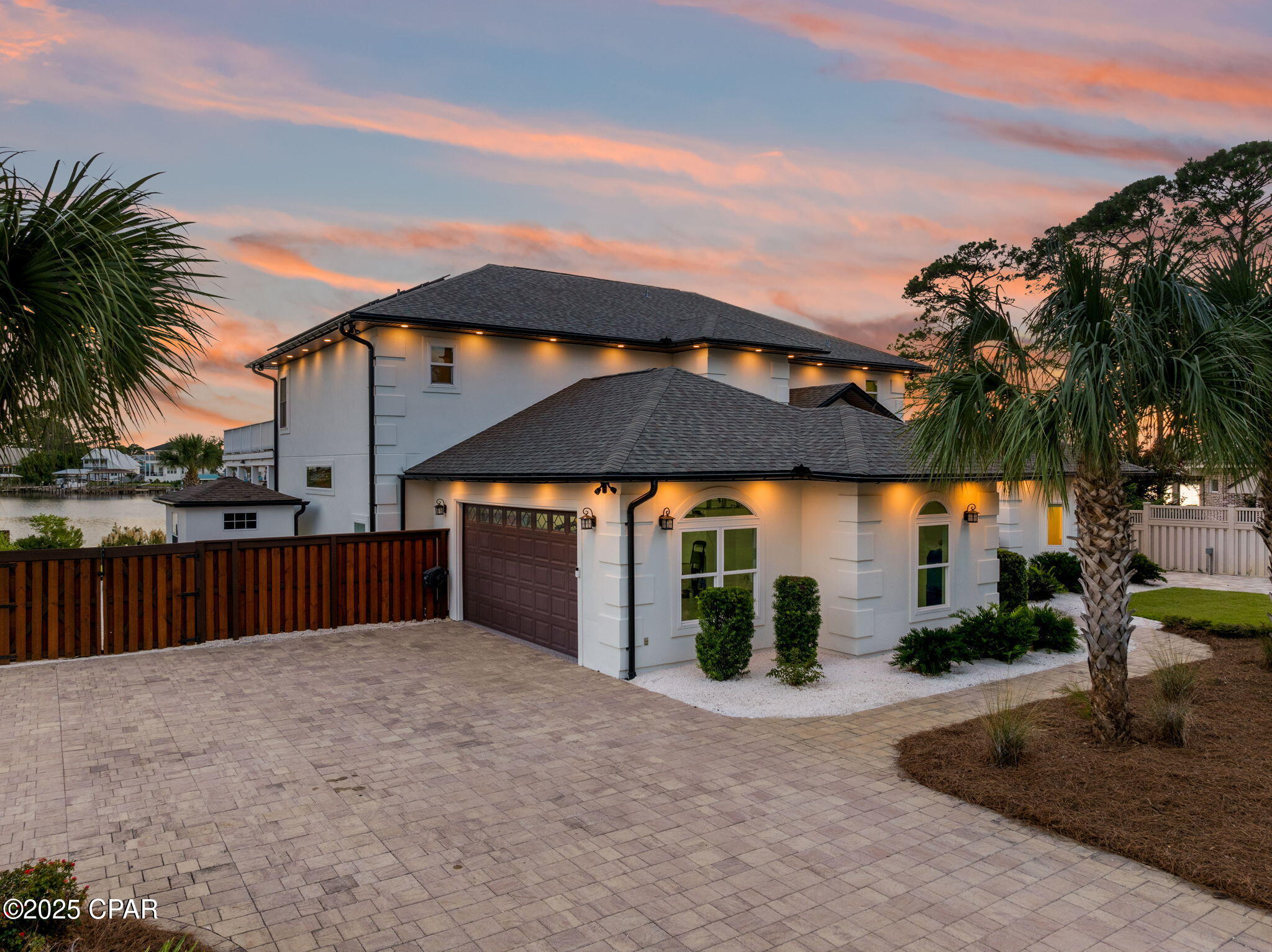 Grand Lagoon Banks - Residential