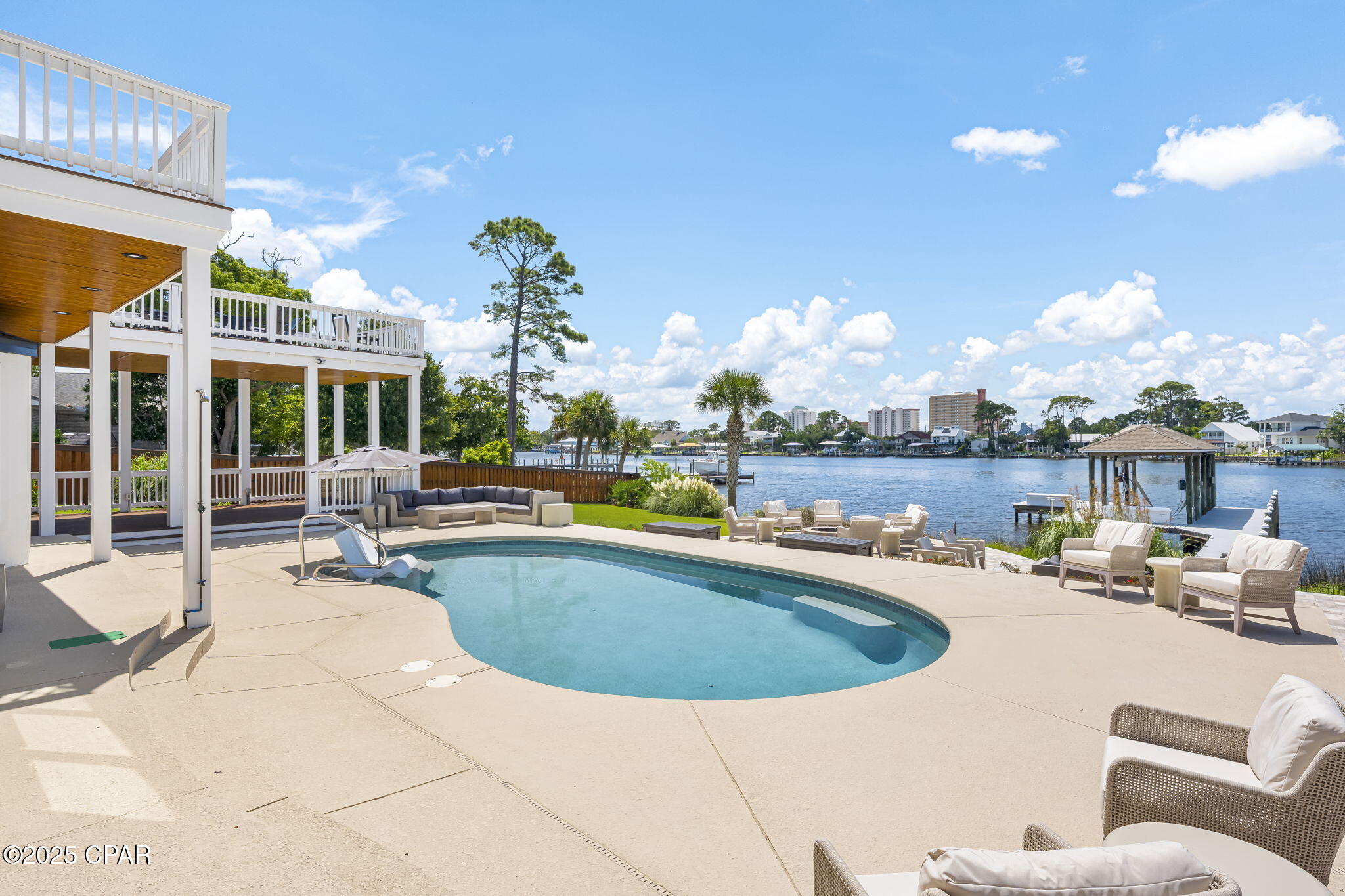 Grand Lagoon Banks - Residential