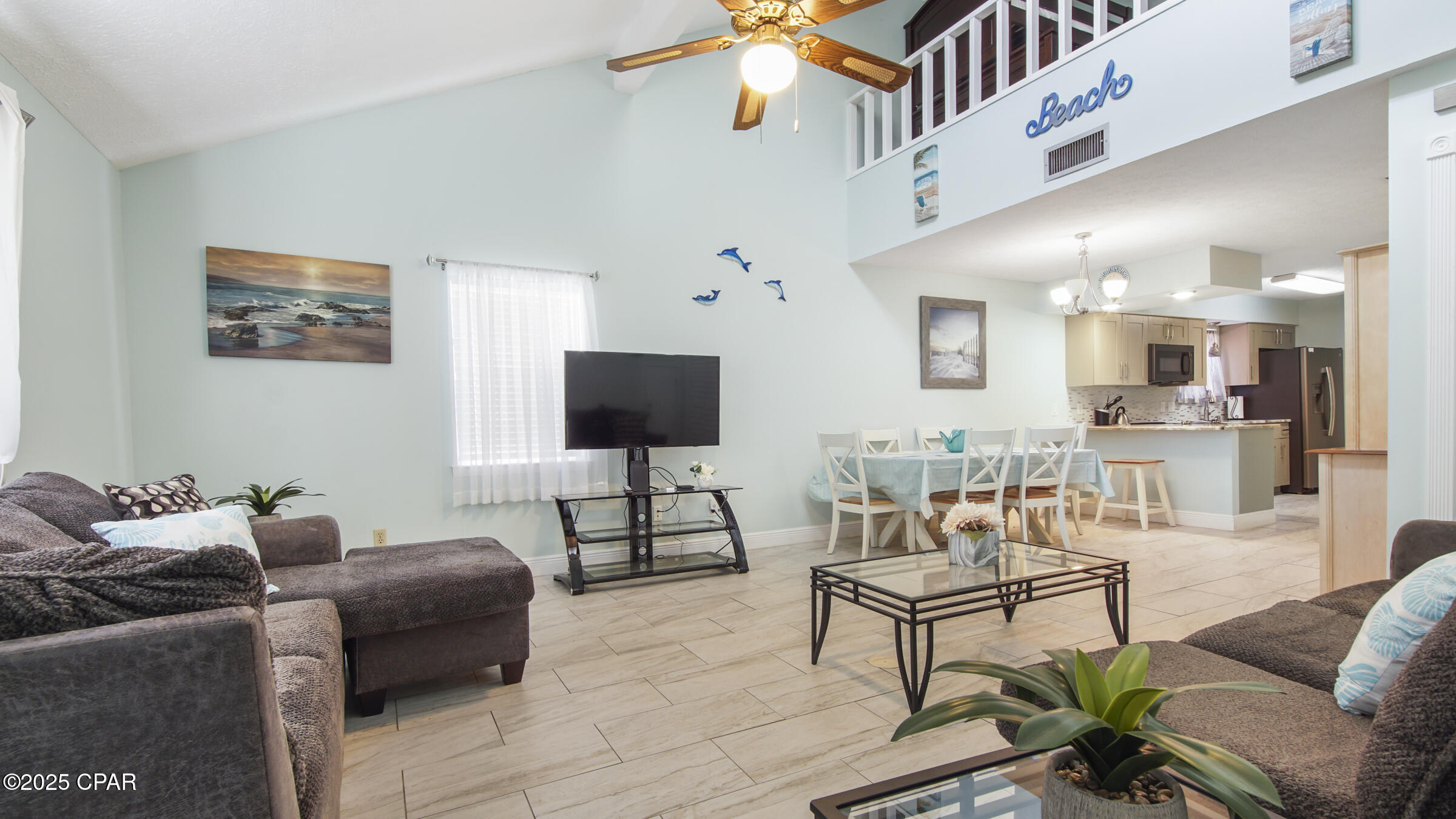 Fully furnished, Bright and spacious 2-bedroom, 2-bathroom townhome available in Panama City! This home features vaulted ceilings, a fully equipped kitchen, modern finishes,
and all furnishings included. In-unit washer/dryer and private yard and driveway
parking included.
Literally move in ready! Great location near shopping, dining, hospitals, and Tyndall AFB -- ideal for
professionals, traveling nurses, or relocators.  Don't miss out on this opportunity for a turn key rental!