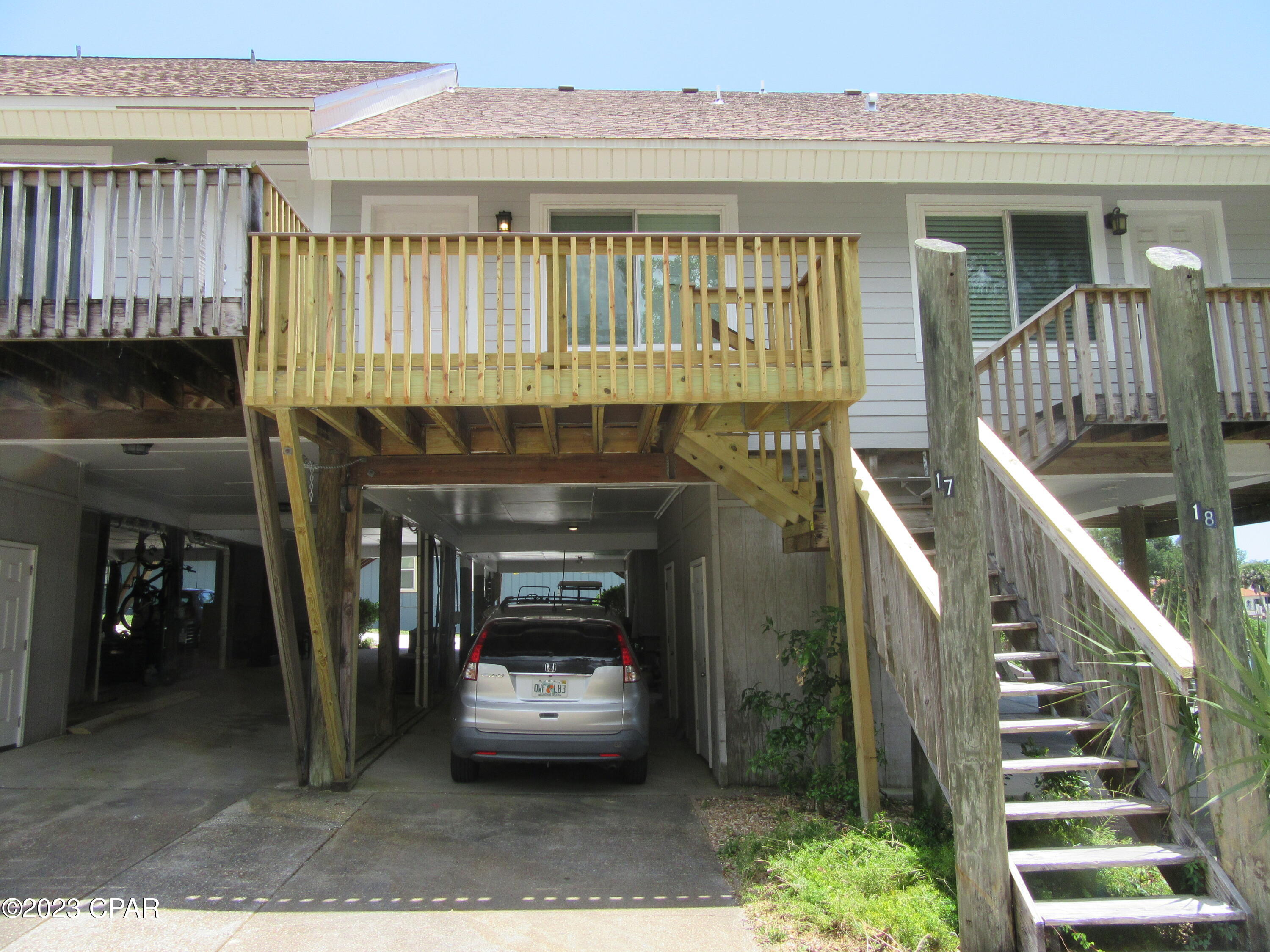 Very attractive recently remodeled 1 bedroom/loft/1.5 bath townhouse backed up to the beautiful Massalina Bayou. Covered parking. In the Cove area. Convenient to downtown, shopping and dining. Improvements include but limited to new appliances, washer/dryer HVAC systems, vaulted ceilings, vinyl wood plank flooring and a relaxing community dock/deck overlooking the bay. All ages, sizes and school zones are approximate, please verify if important. Pets not Allowed.