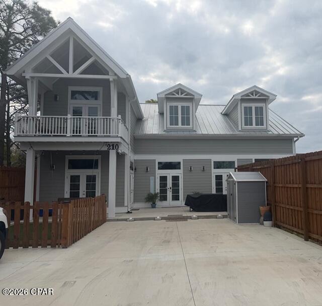 Custom built Investment /Vacation home property.
Completed October 2024. Steps from beach access 84 Laguna beach.
6/7-bedroom 2 large primary bathrooms, 2 standard primary bathrooms. 2 powder rooms
Large Kitchen with pantry. Premium appliances. Granite counter tops in kitchens.
Quartz countertops in bathrooms
Approximatley 4,500 Square foot.   
Separate upstairs apartment with own access. 2nd kitchen and living dining area.
Dual AC units. On-demand gas hot water heater.
Standing seam roof. Premium windows and French doors.
Schedule a viewing