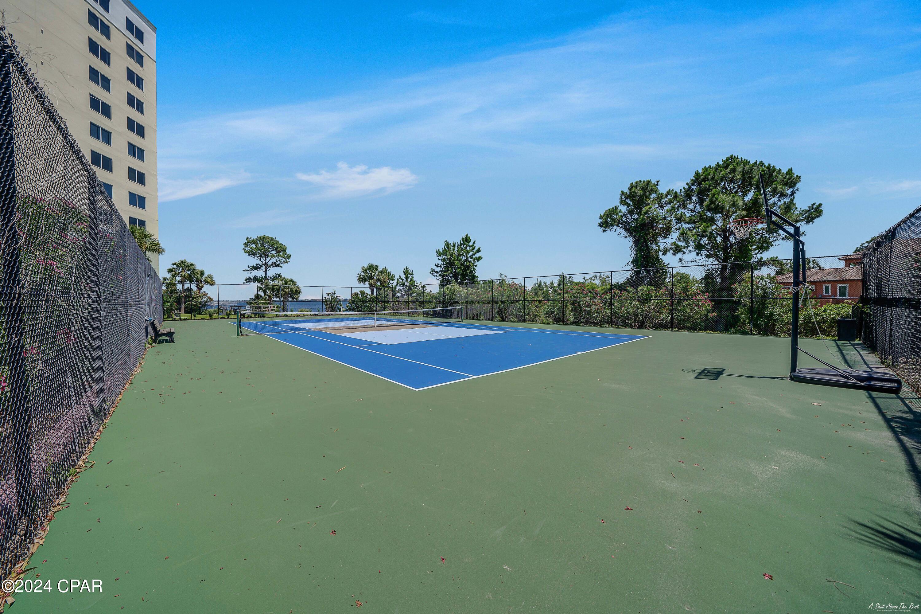 Hibiscus By The Bay - Residential